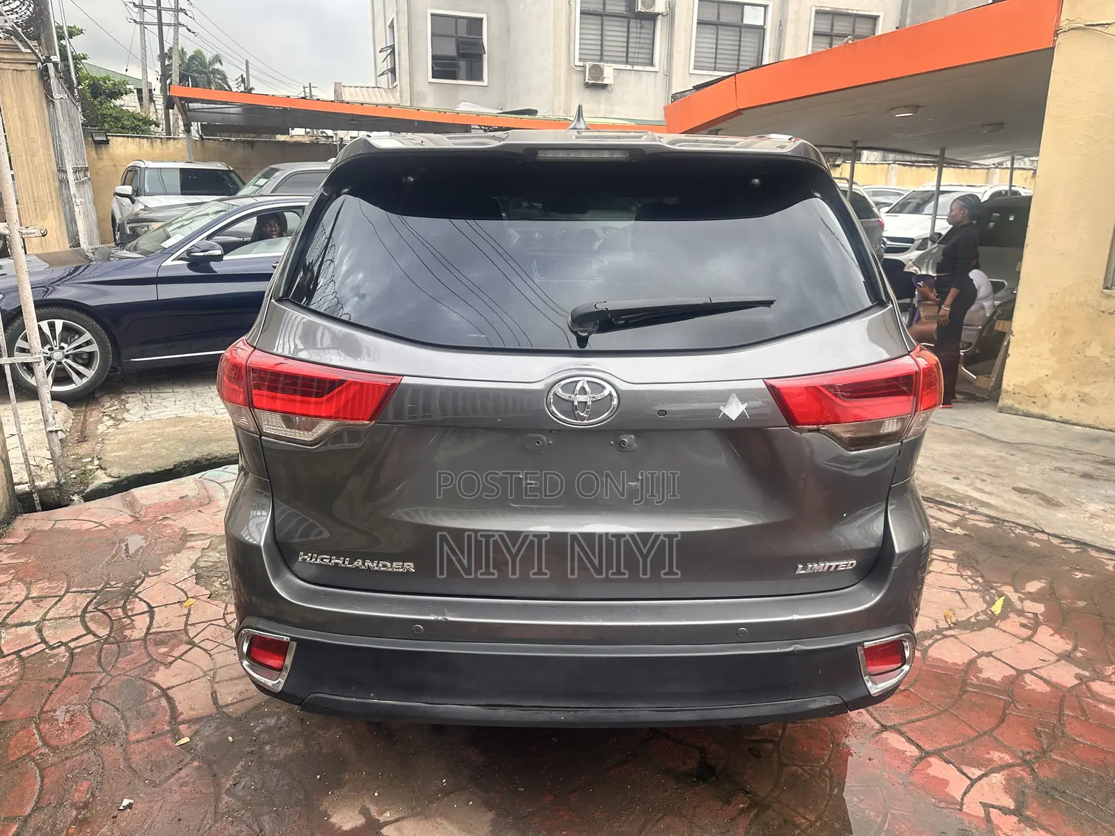 Toyota Highlander Limited 4dr SUV AWD (3.5L 6cyl 6A) 2014 Gray
