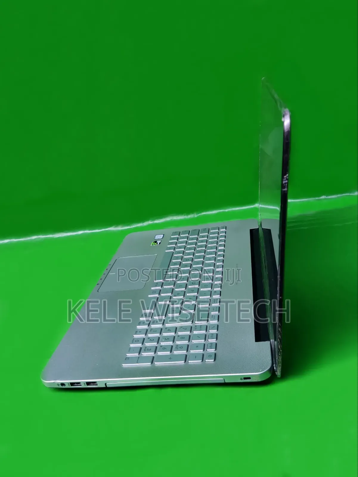 Laptop Asus N550JV 8GB Intel Core i7 HDD+SSD 750GB
