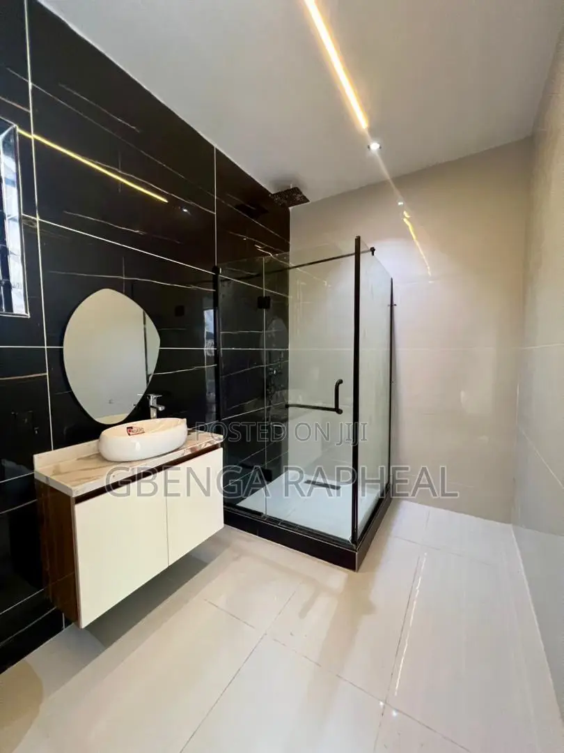 4bdrm Duplex in Ajah for sale