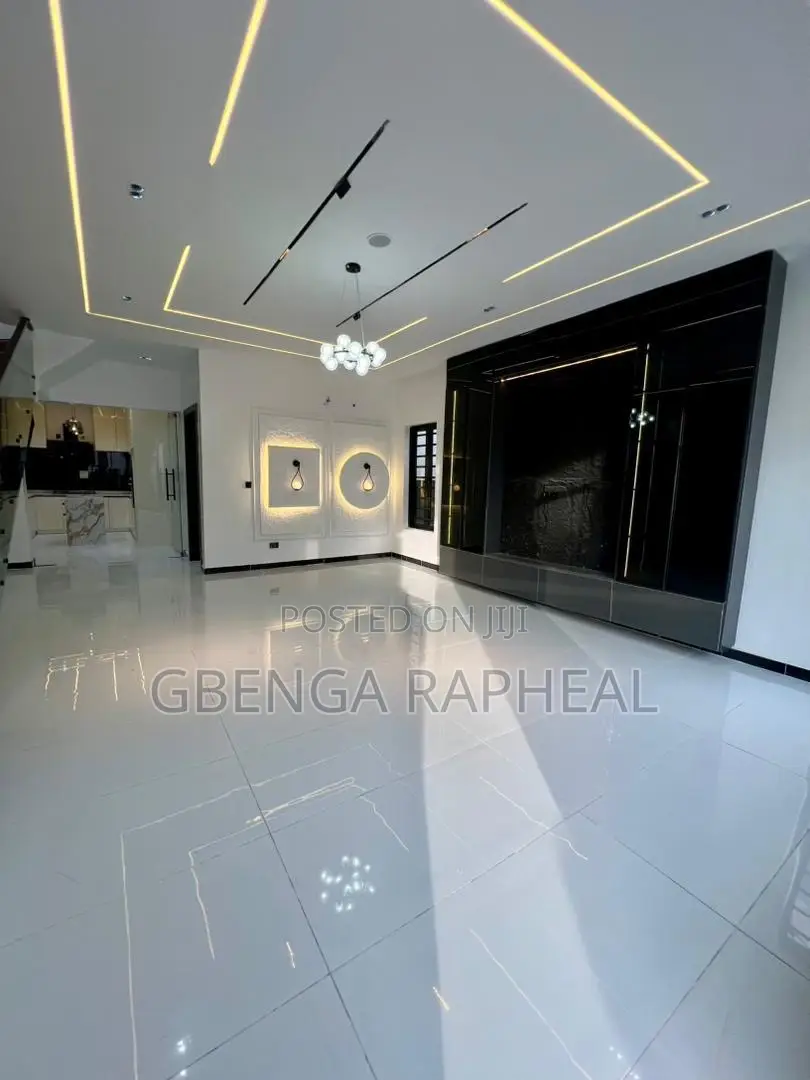 4bdrm Duplex in Ajah for sale