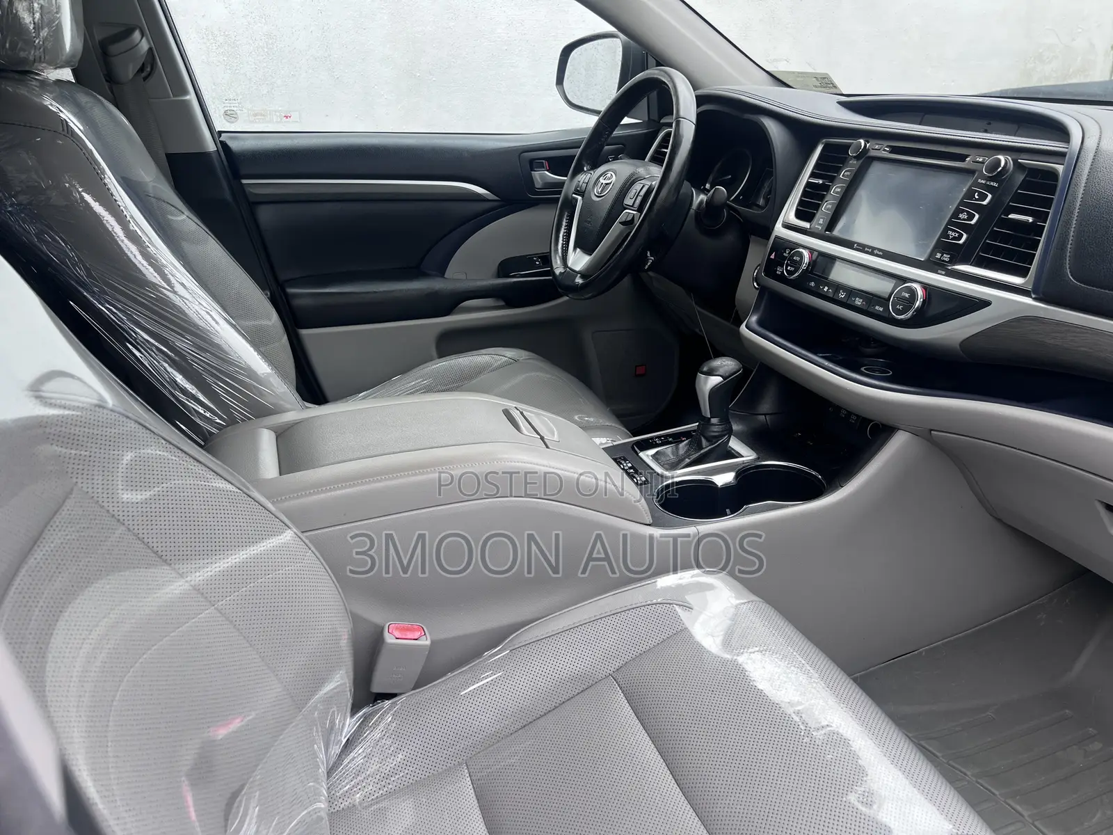 Toyota Highlander Limited Platinum 4x4 V6 (3.5L 6cyl 8A) 2018 Gray