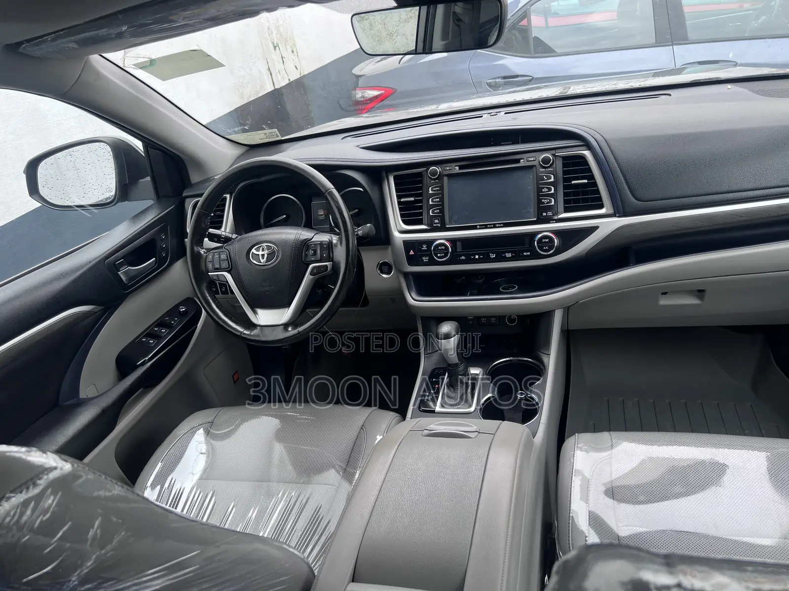 Toyota Highlander Limited Platinum 4x4 V6 (3.5L 6cyl 8A) 2018 Gray