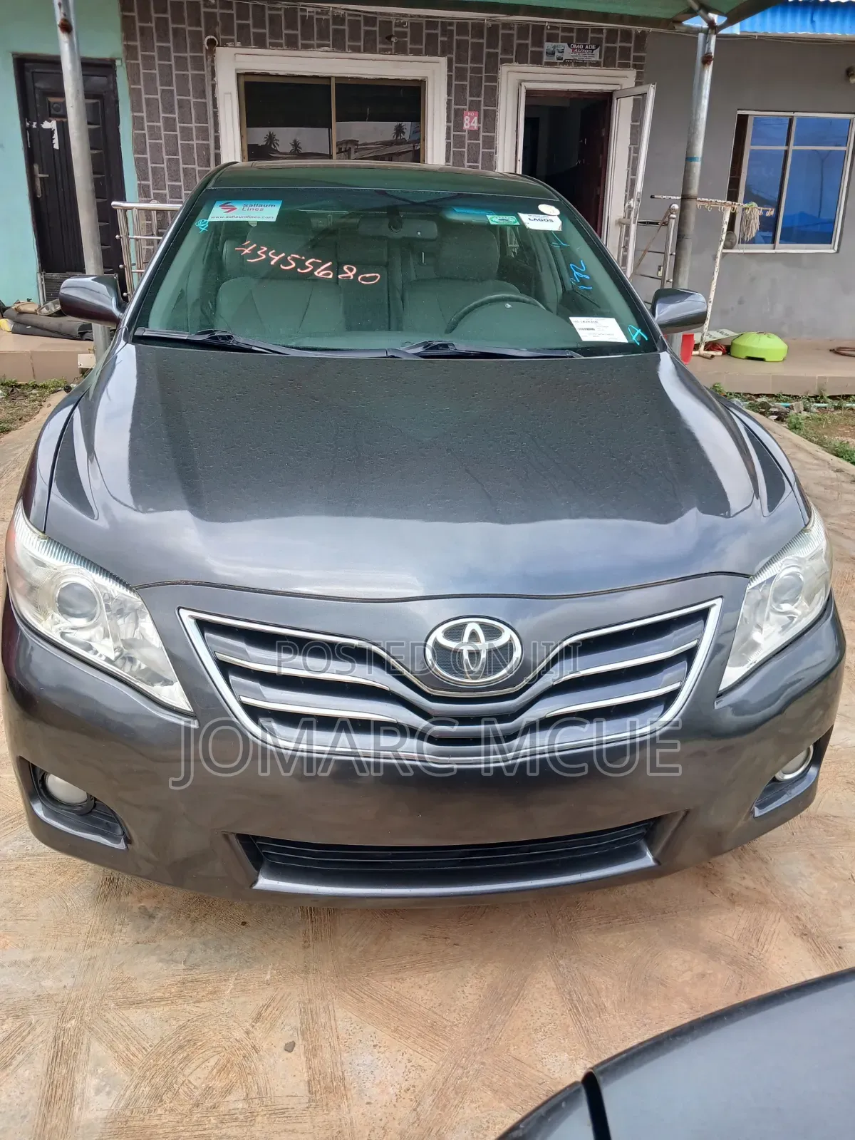 Toyota Camry XLE V6 4dr Sedan (3.5L 6cyl 6AM) 2010 Gray