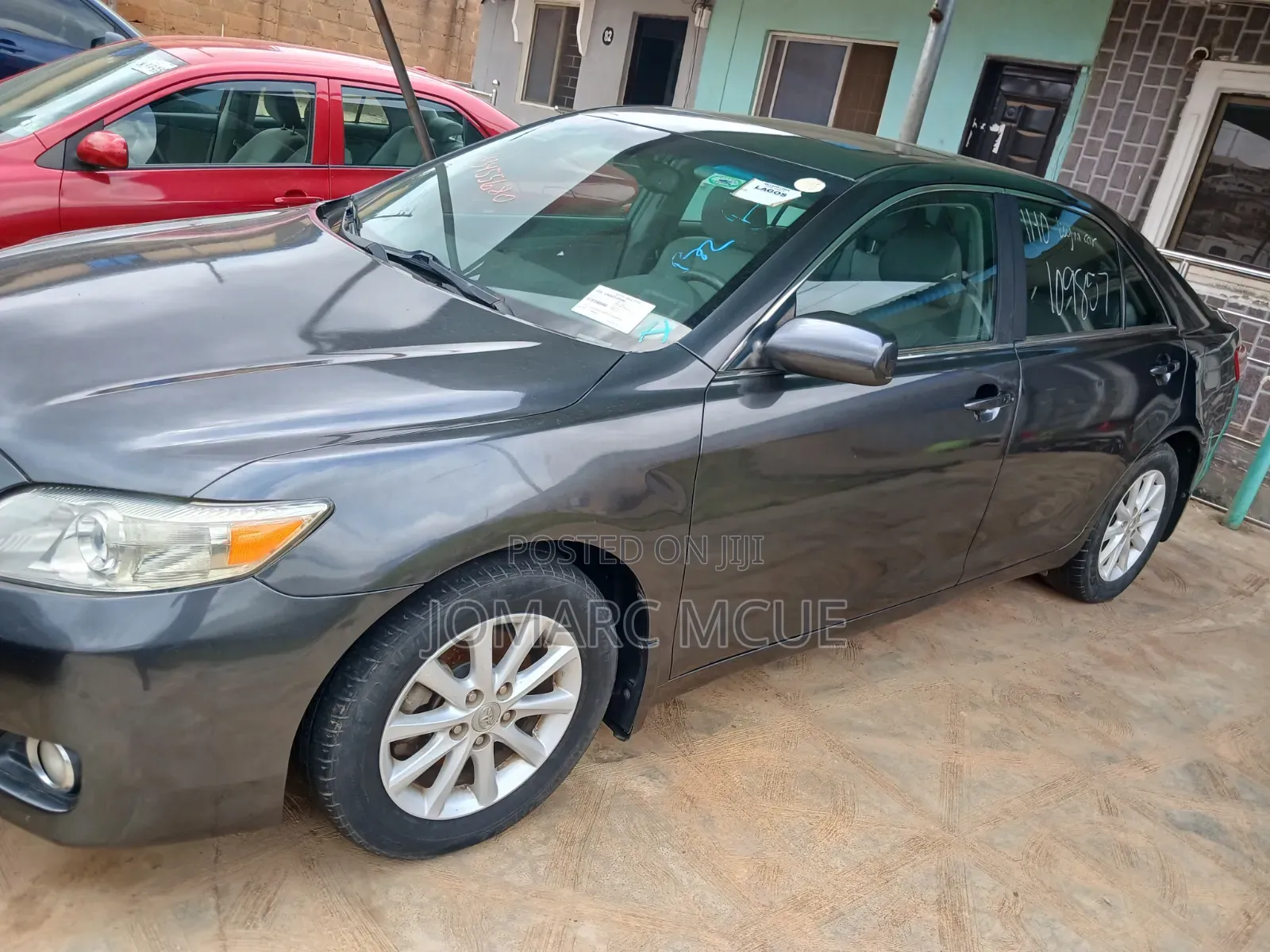 Toyota Camry XLE V6 4dr Sedan (3.5L 6cyl 6AM) 2010 Gray