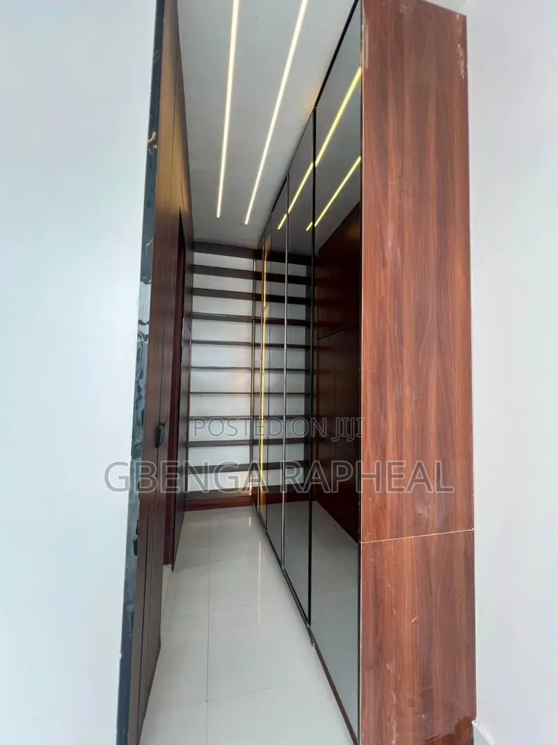 4bdrm Duplex in Ikota, Lekki for sale