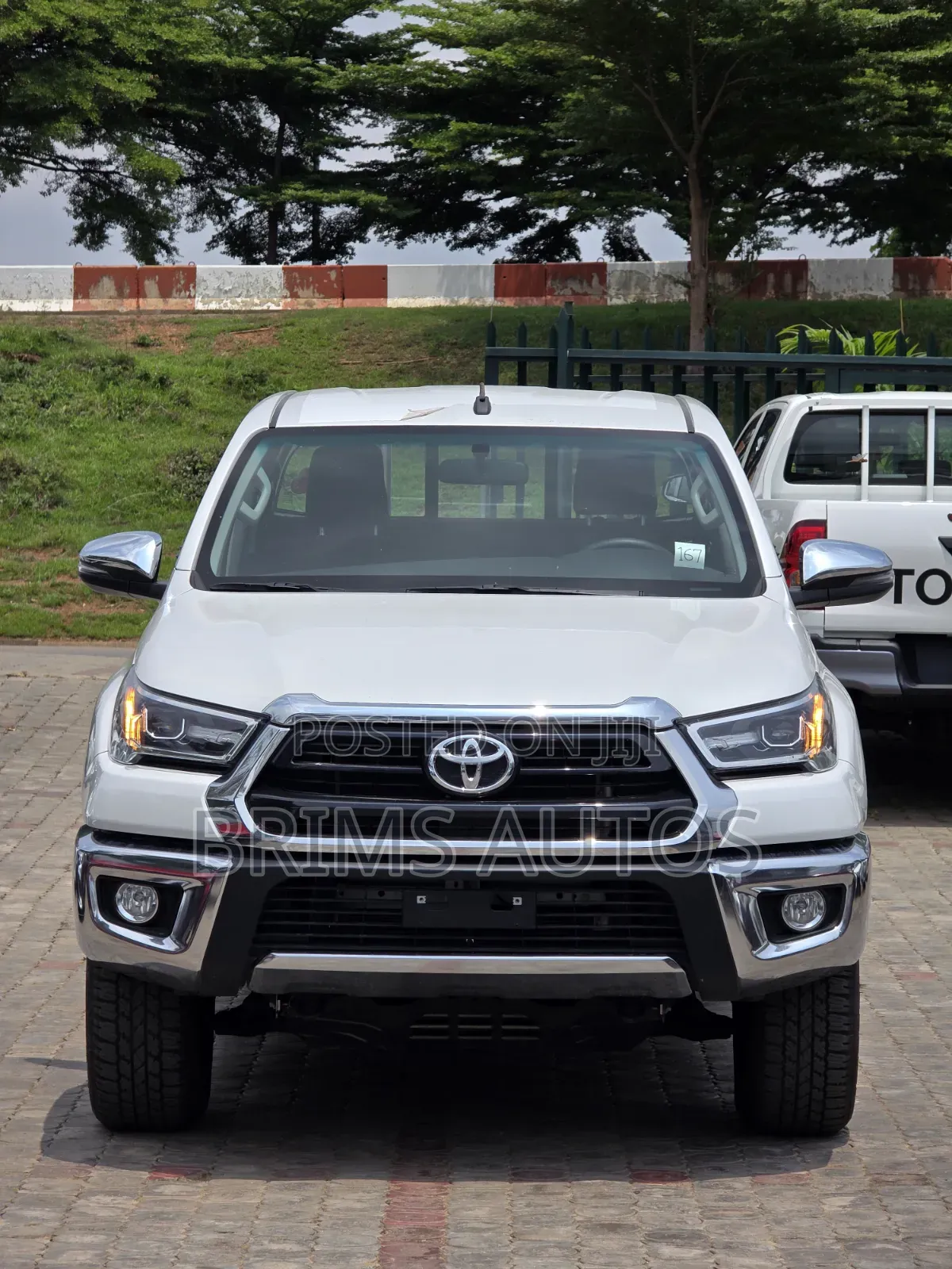 New Toyota Hilux 2025 White