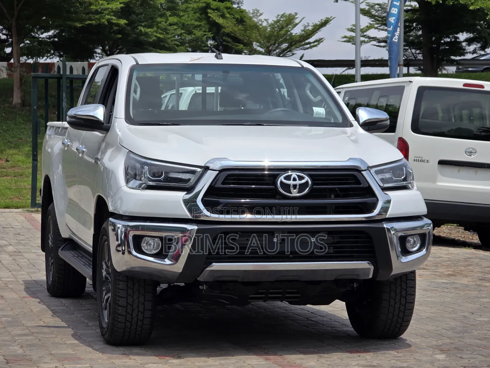 New Toyota Hilux 2025 White
