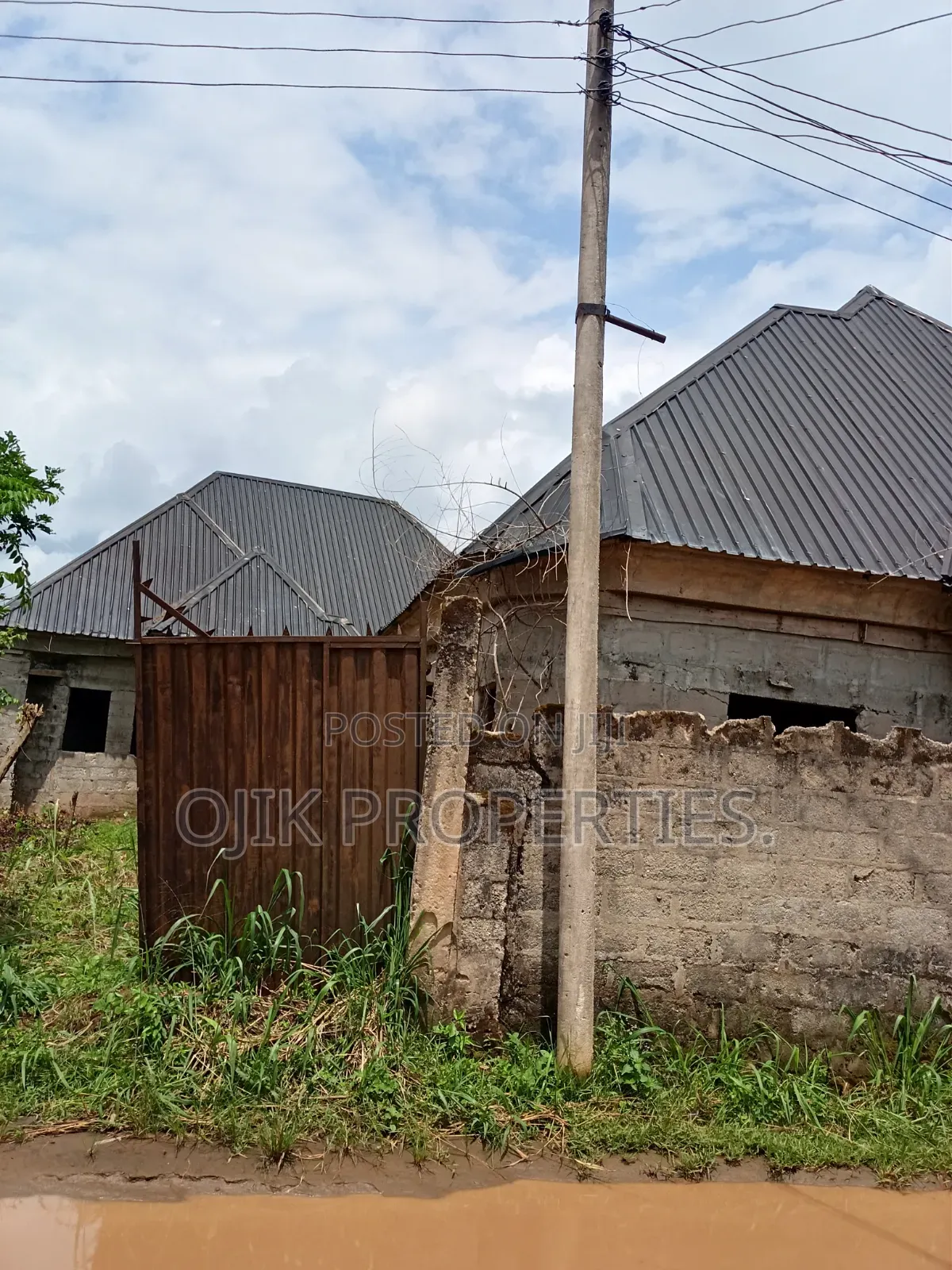 4bdrm Bungalow in Ojik Properties, Owerri for sale