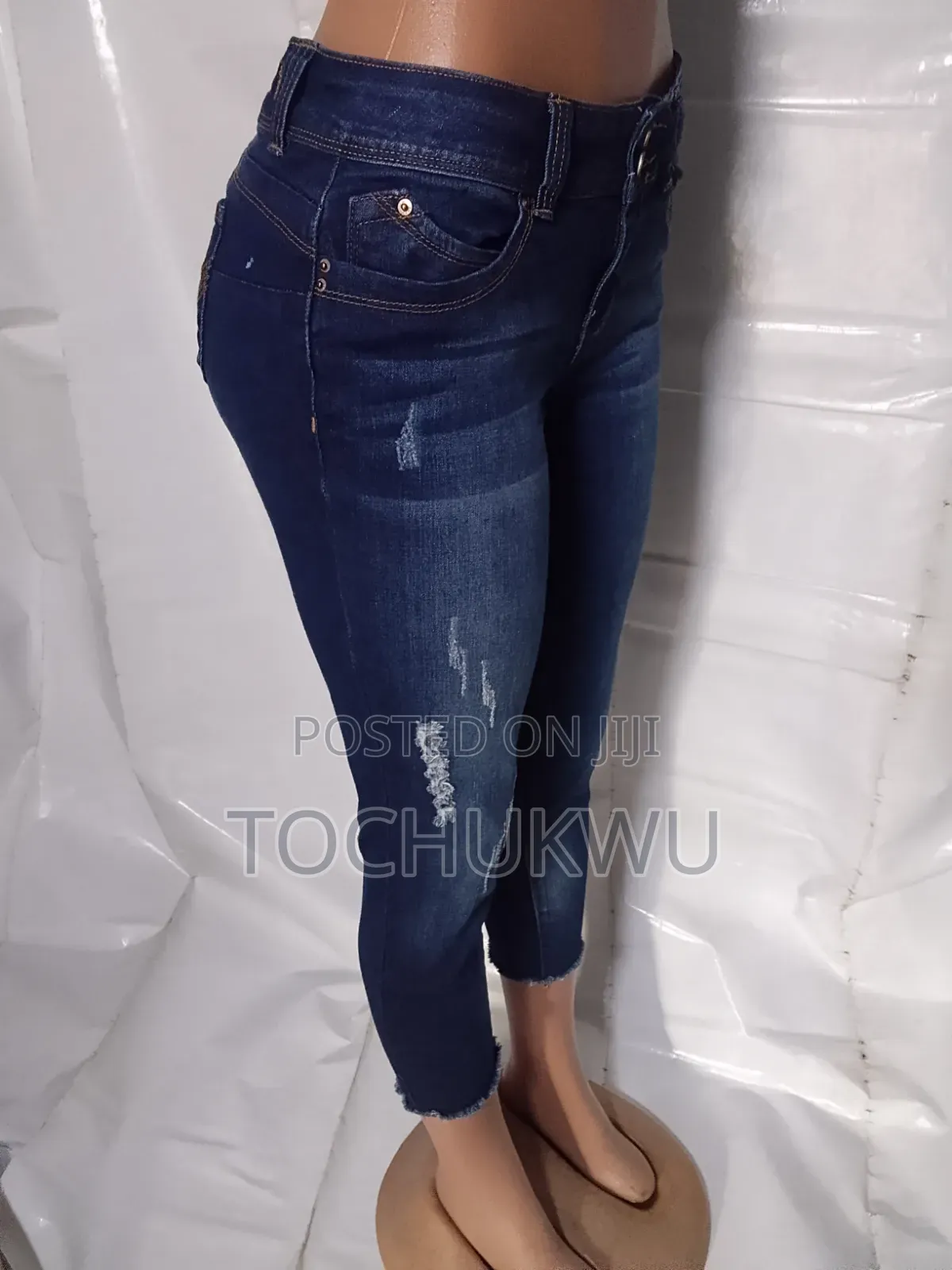 First Grade Thrift Ladies 3/4 Skinny Jeans