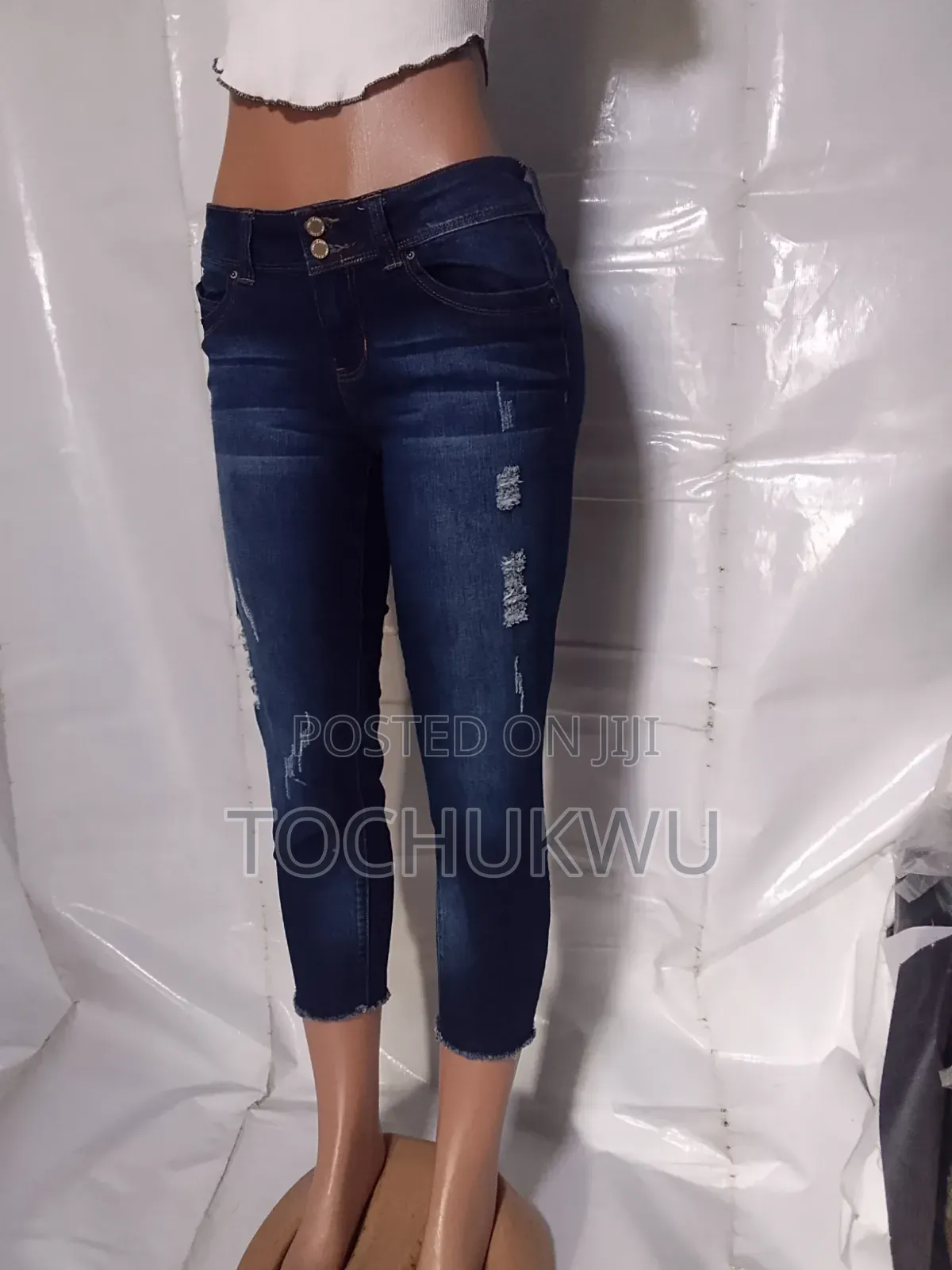 First Grade Thrift Ladies 3/4 Skinny Jeans