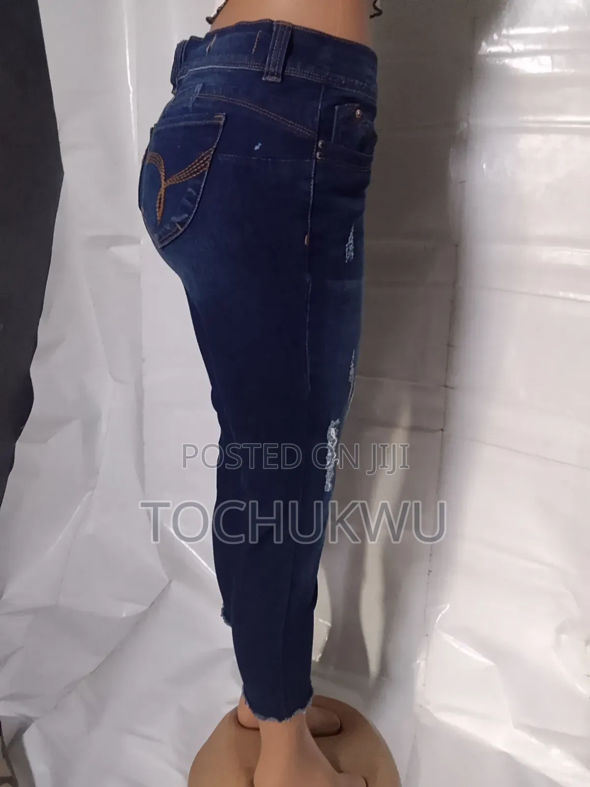 First Grade Thrift Ladies 3/4 Skinny Jeans