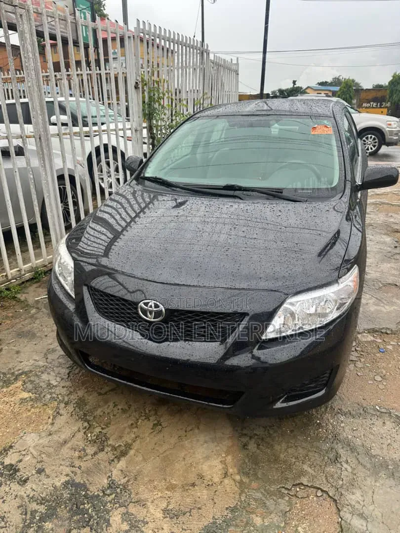 Toyota Corolla 2011 Black