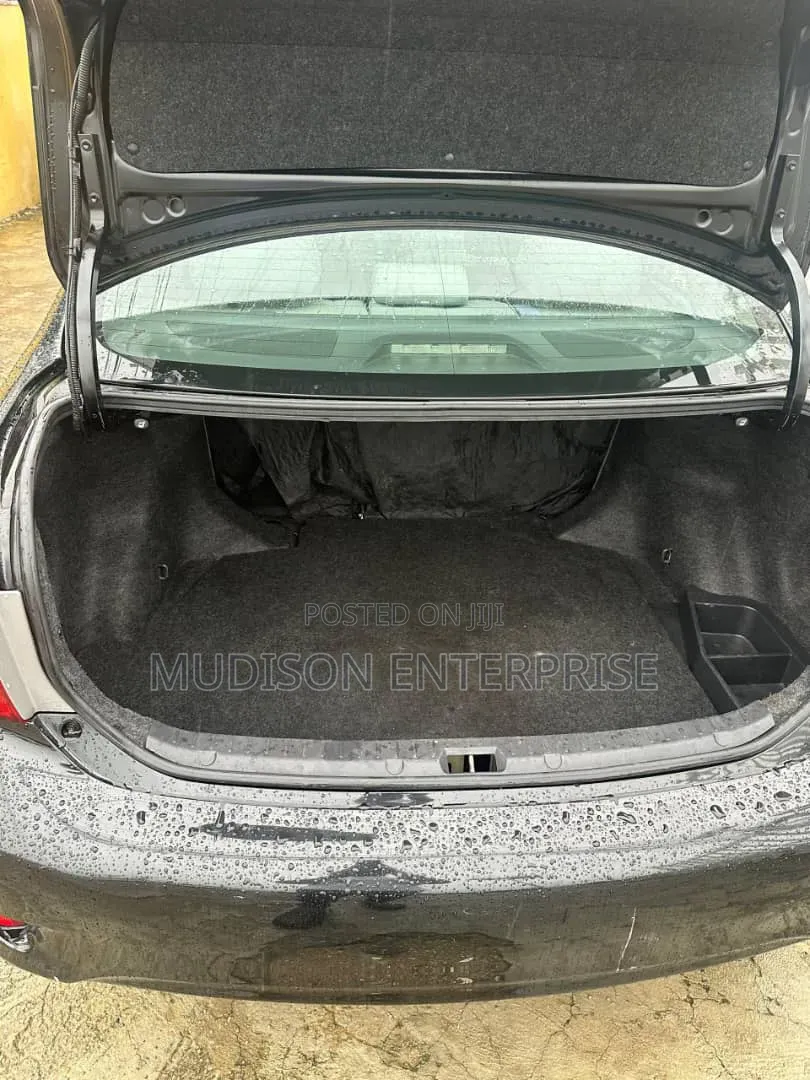 Toyota Corolla 2011 Black