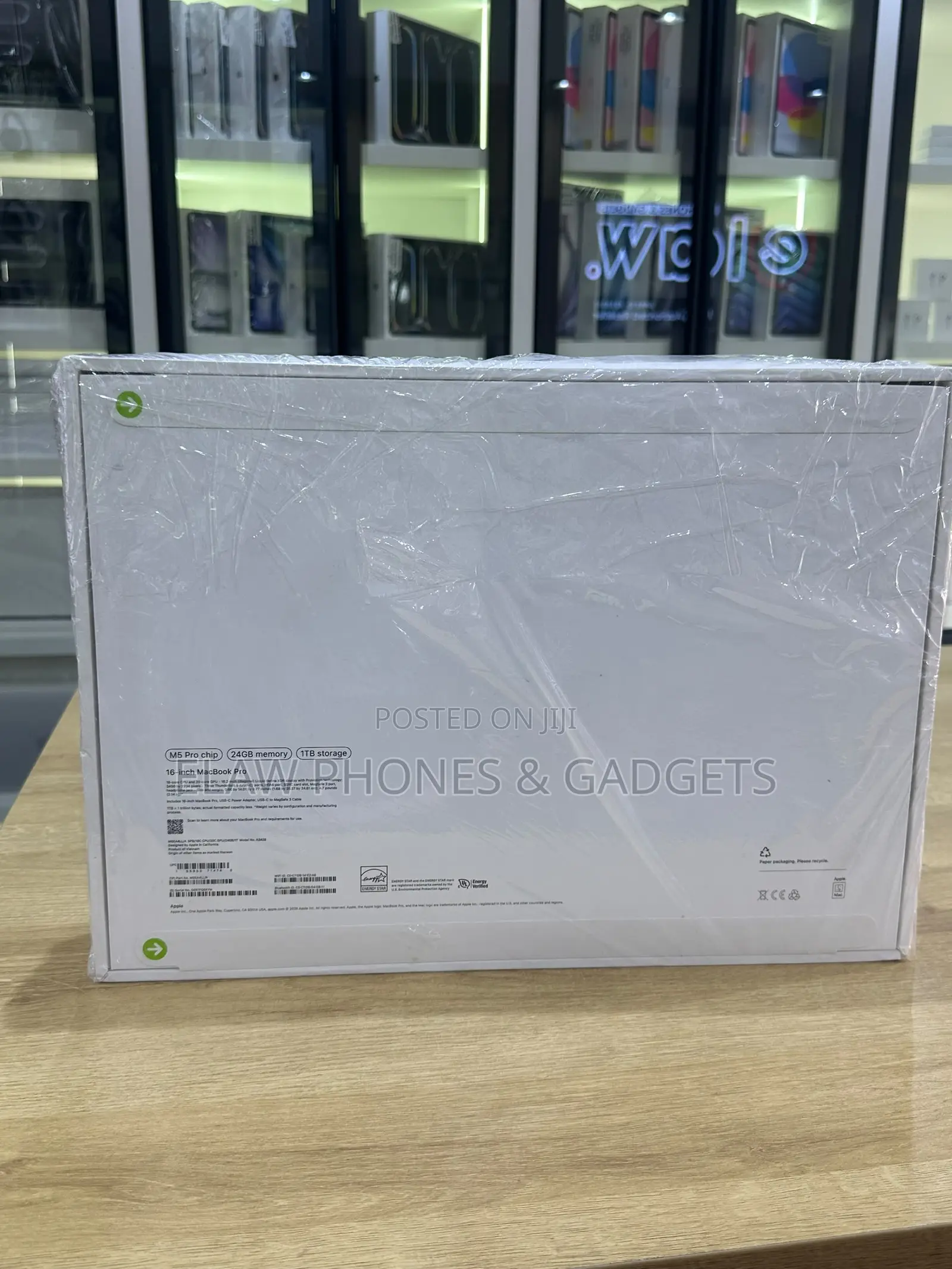 New Laptop Apple MacBook Pro 2026 M5 Pro 24GB Apple M5 Pro SSD 1T