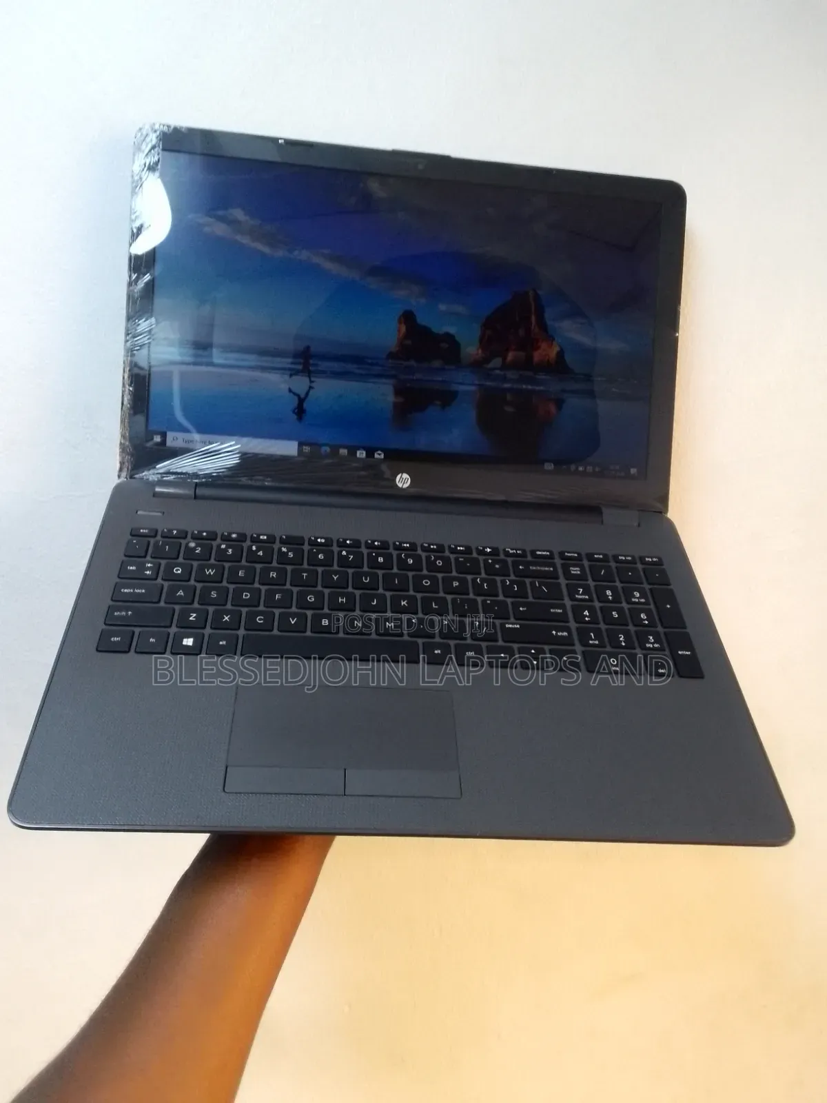 Laptop HP 255 G6 8GB AMD HDD 320GB