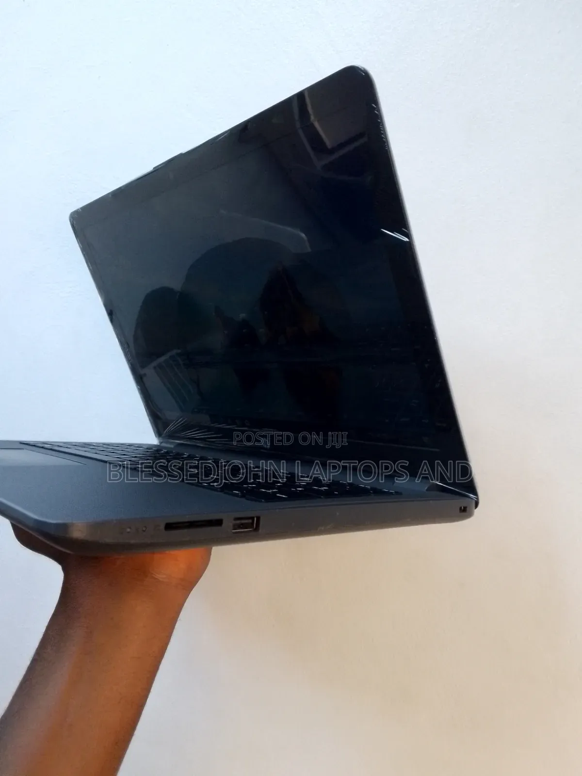 Laptop HP 255 G6 8GB AMD HDD 320GB