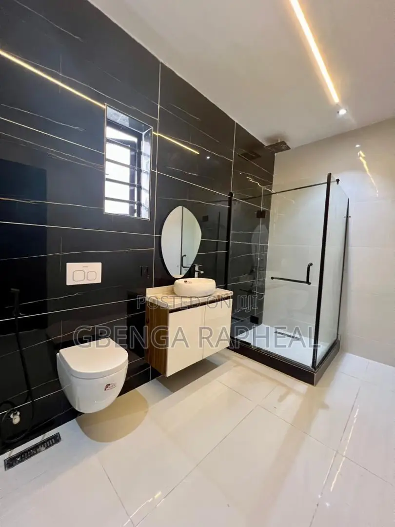 4bdrm Duplex in Ajah for sale