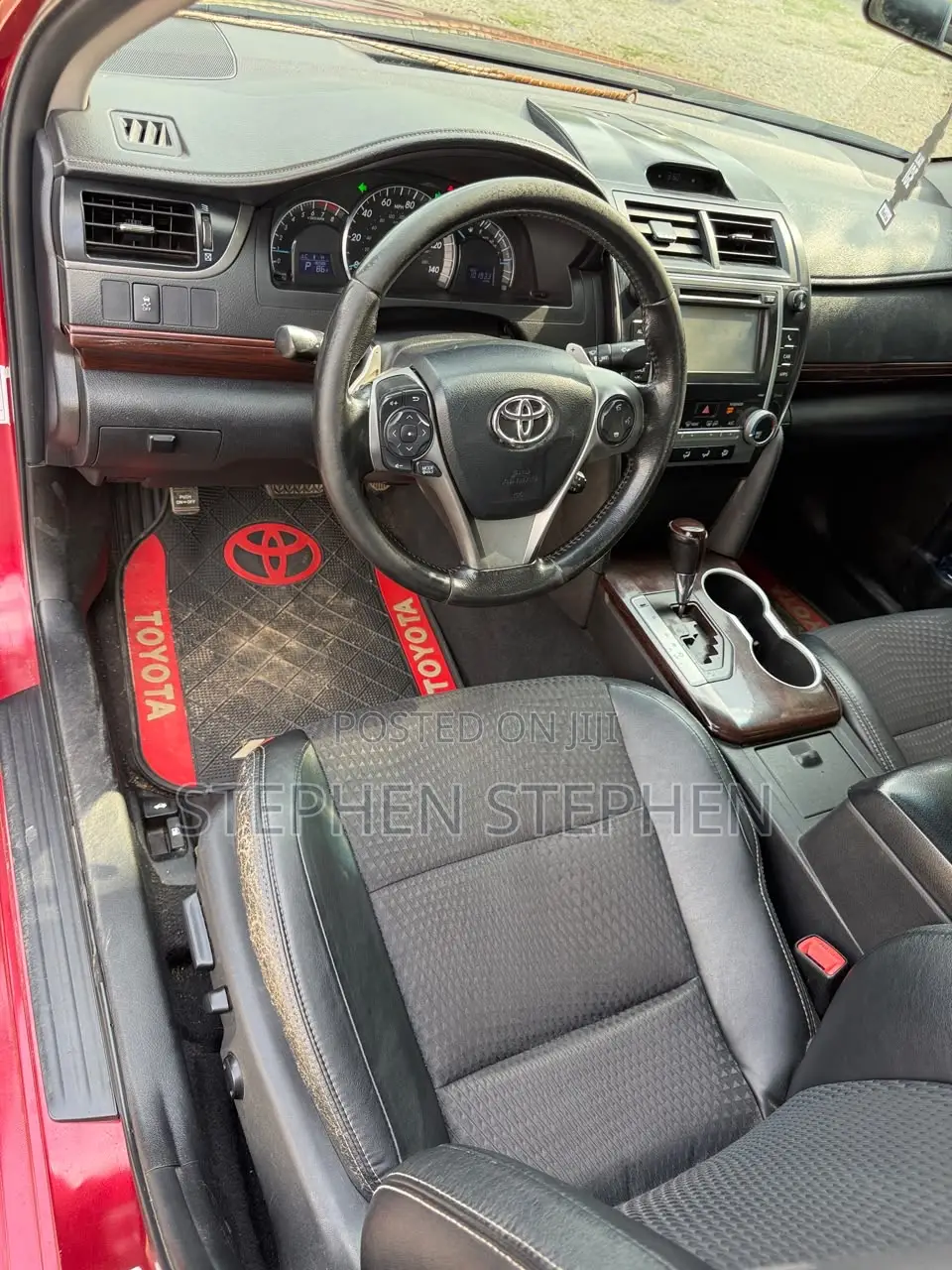 Toyota Camry SE 4dr Sedan (2.5L 4cyl 6A) 2012 Red