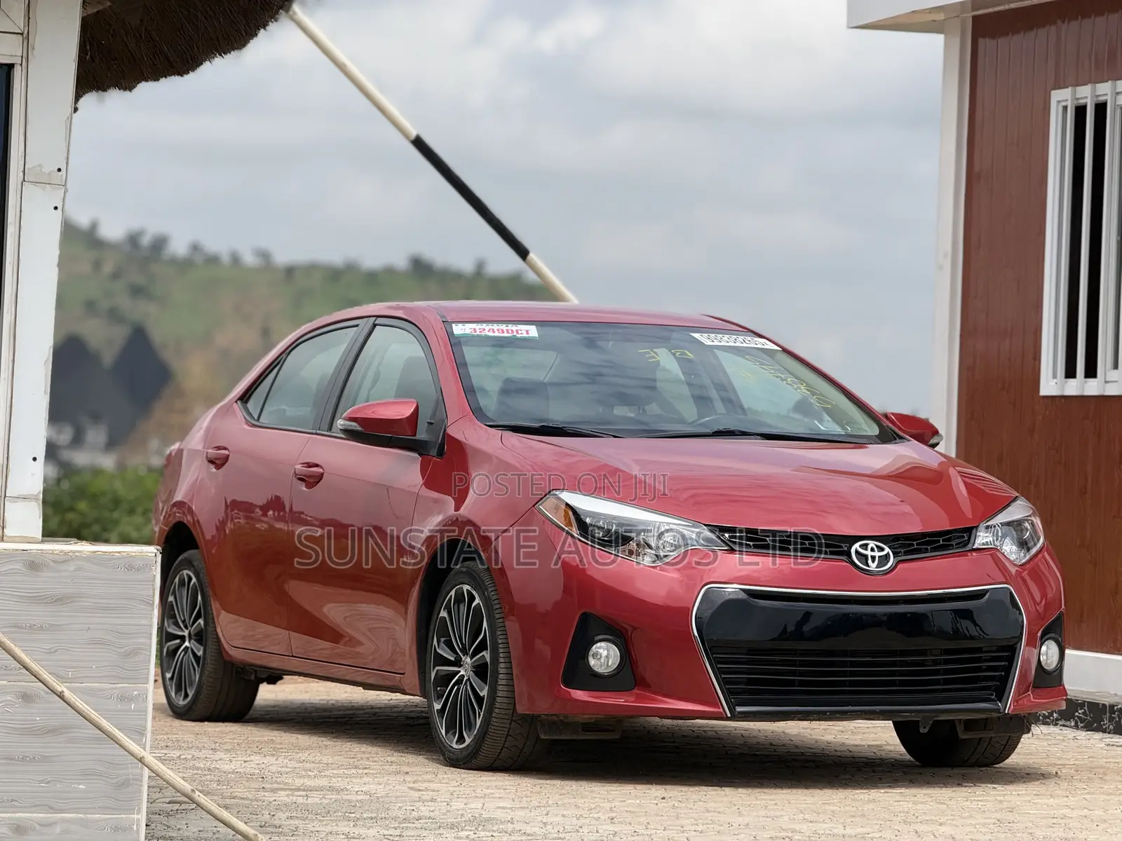 Toyota Corolla 2016 Red