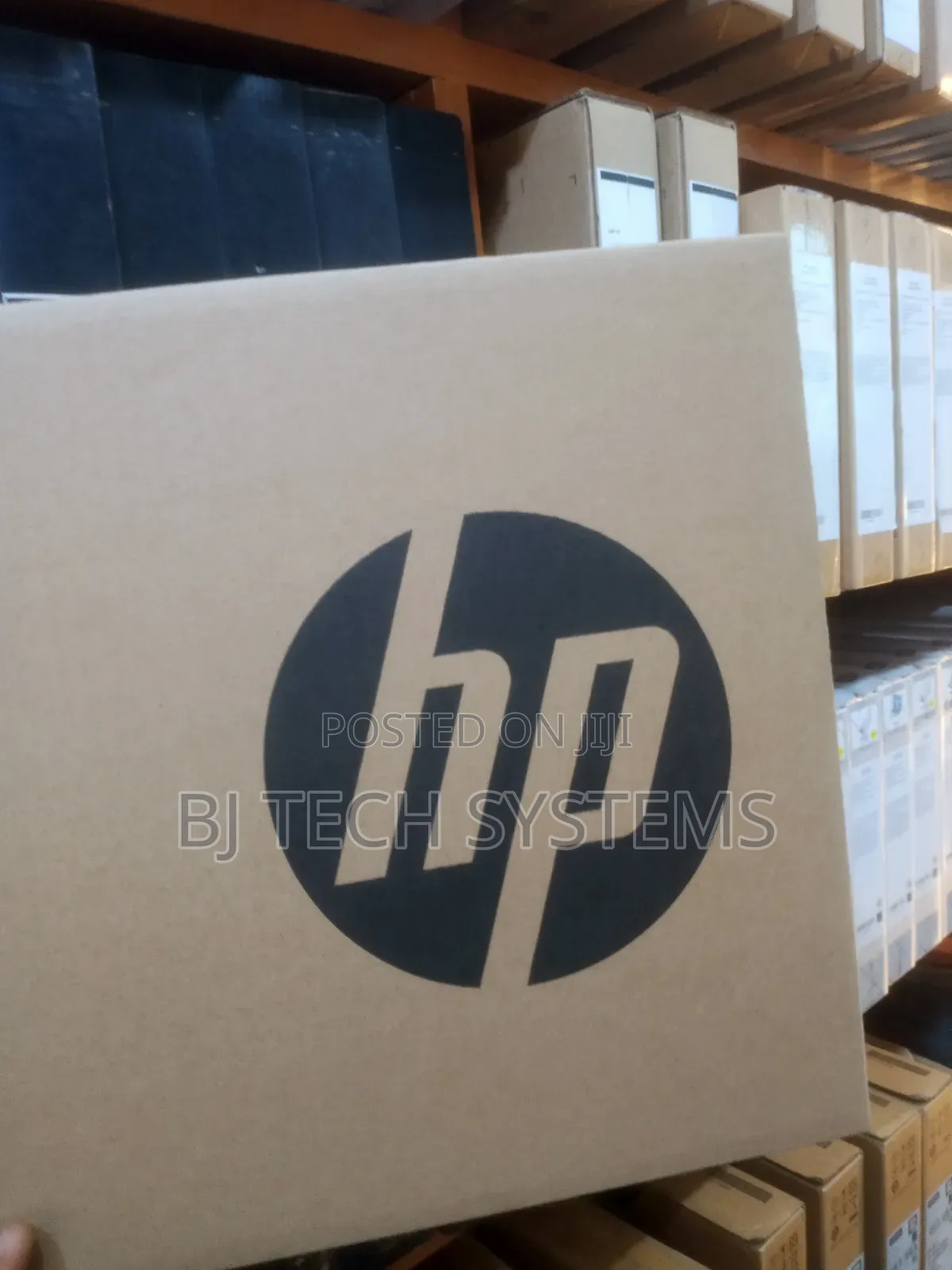 New Laptop HP 250 G10 8GB Intel Core i5 SSD 512GB