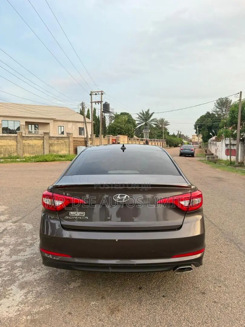 Hyundai Sonata 2016 Gray
