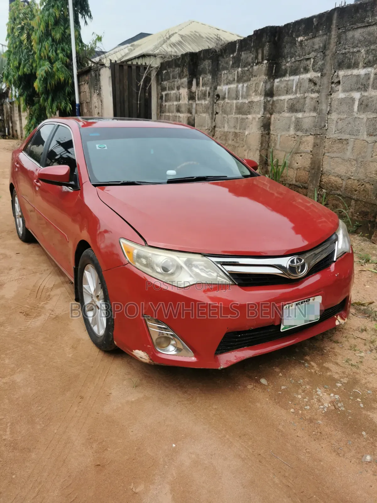 Toyota Camry XLE 4dr Sedan (2.5L 4cyl 6A) 2013 Red