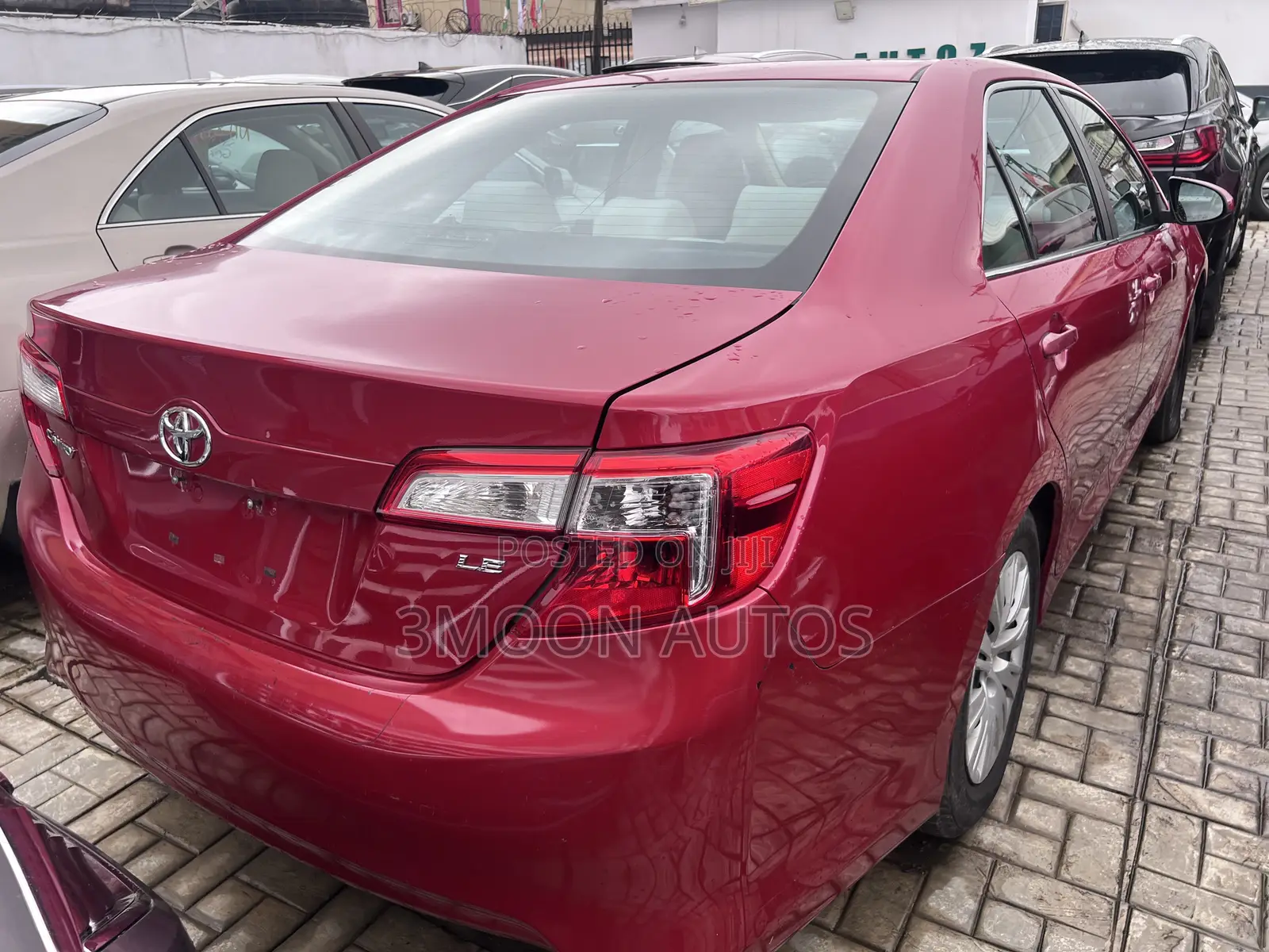 Toyota Camry LE 4dr Sedan (2.5L 4cyl 6A) 2014 Red