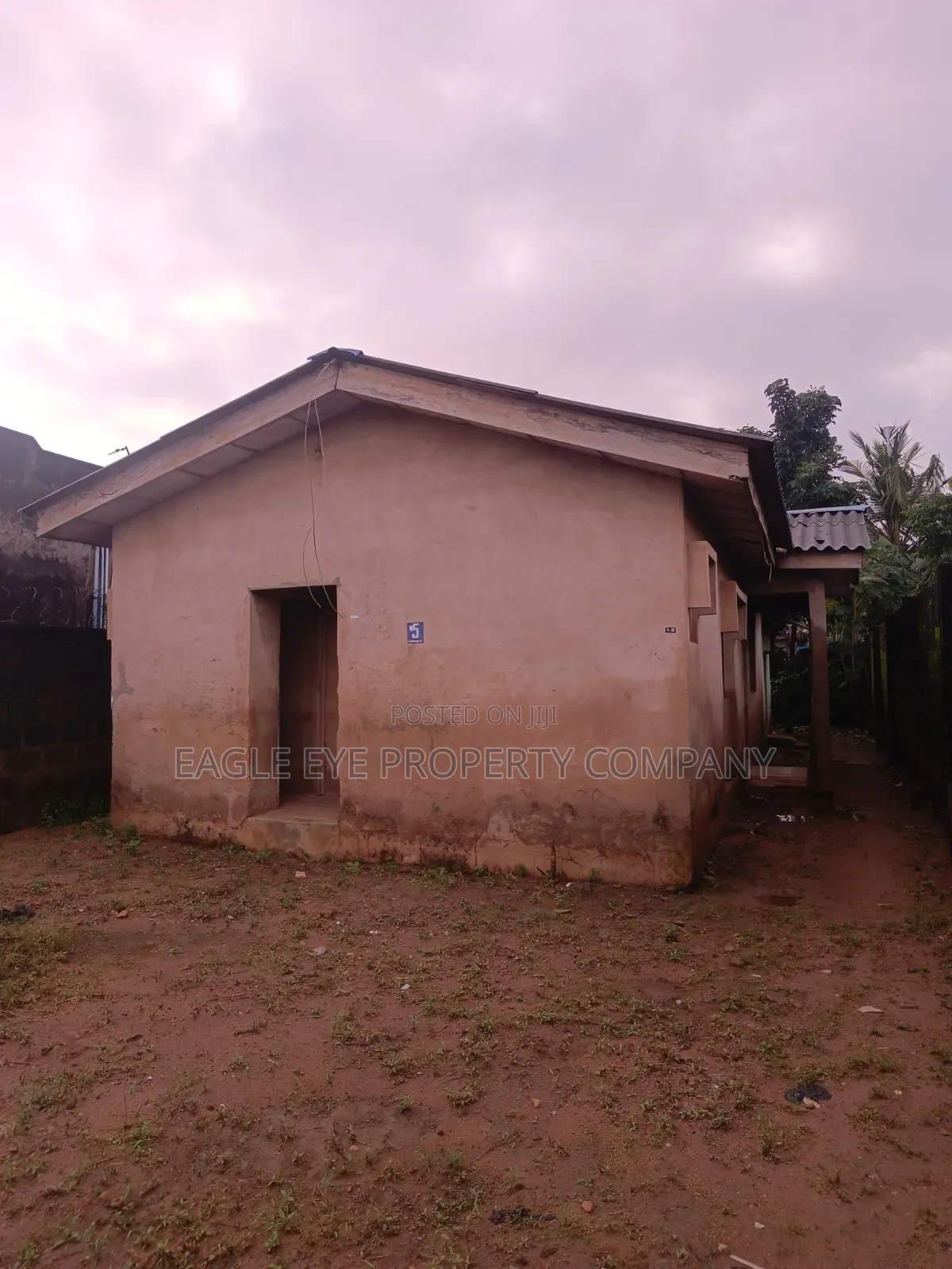 2bdrm Bungalow in Ayobo for sale