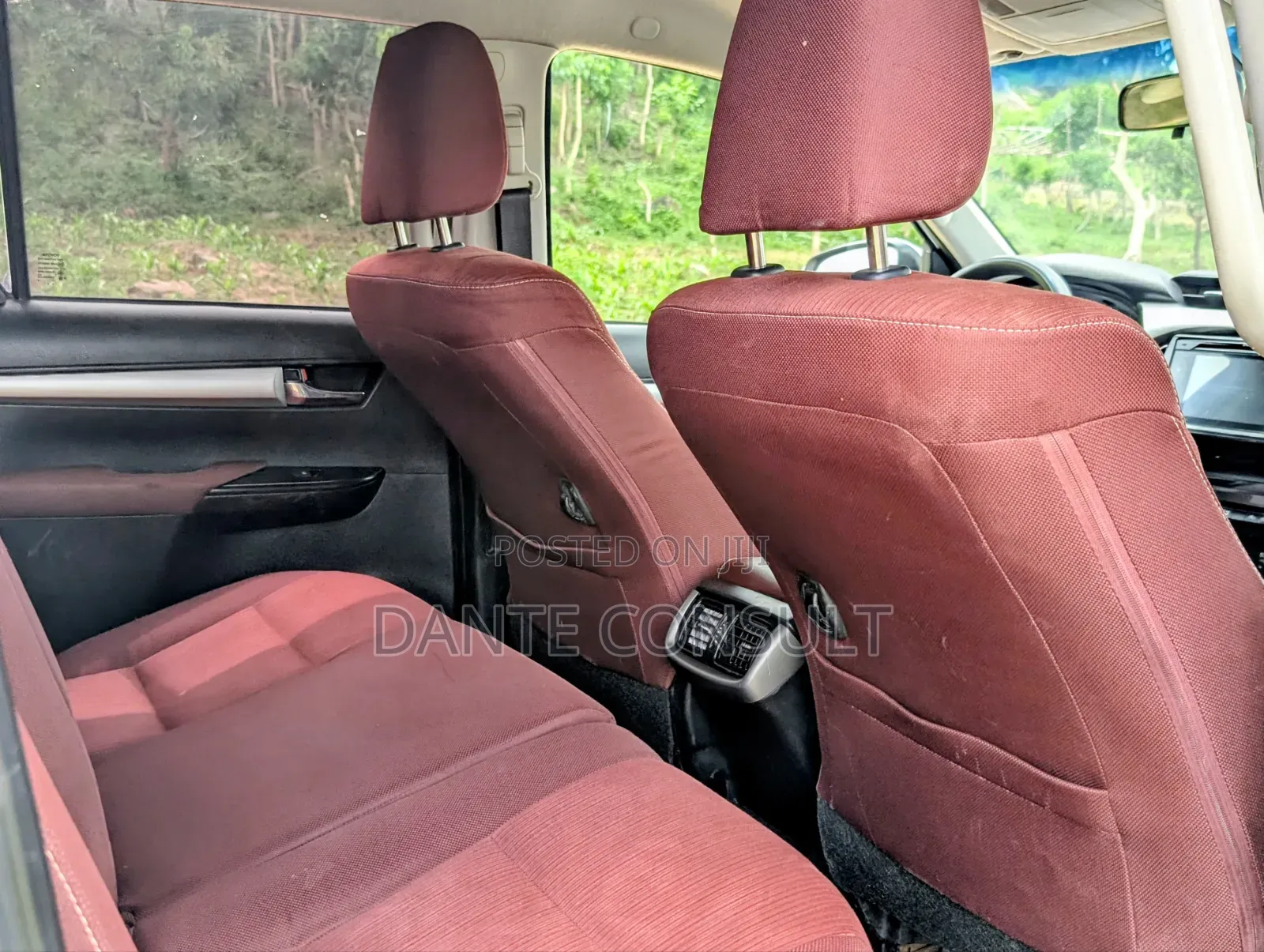 Toyota Hilux 2019 White