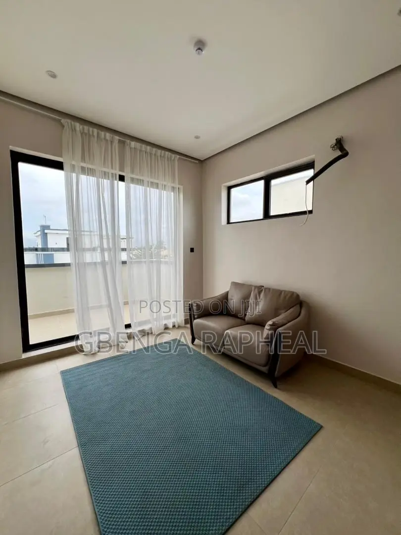 5bdrm Duplex in Victoria Garden City, Lekki for sale