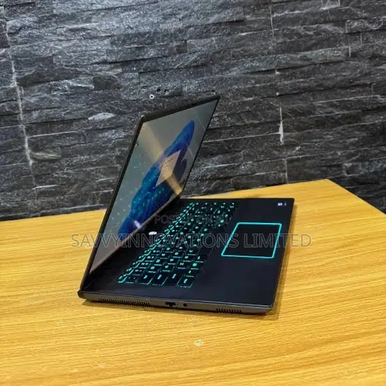 Laptop Alienware M16 R2 32GB Intel Core Ultra 7 SSD 1T
