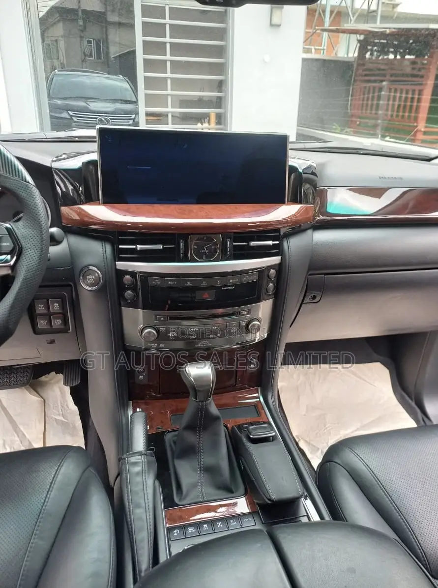 Lexus LX 570 AWD 2014 Black
