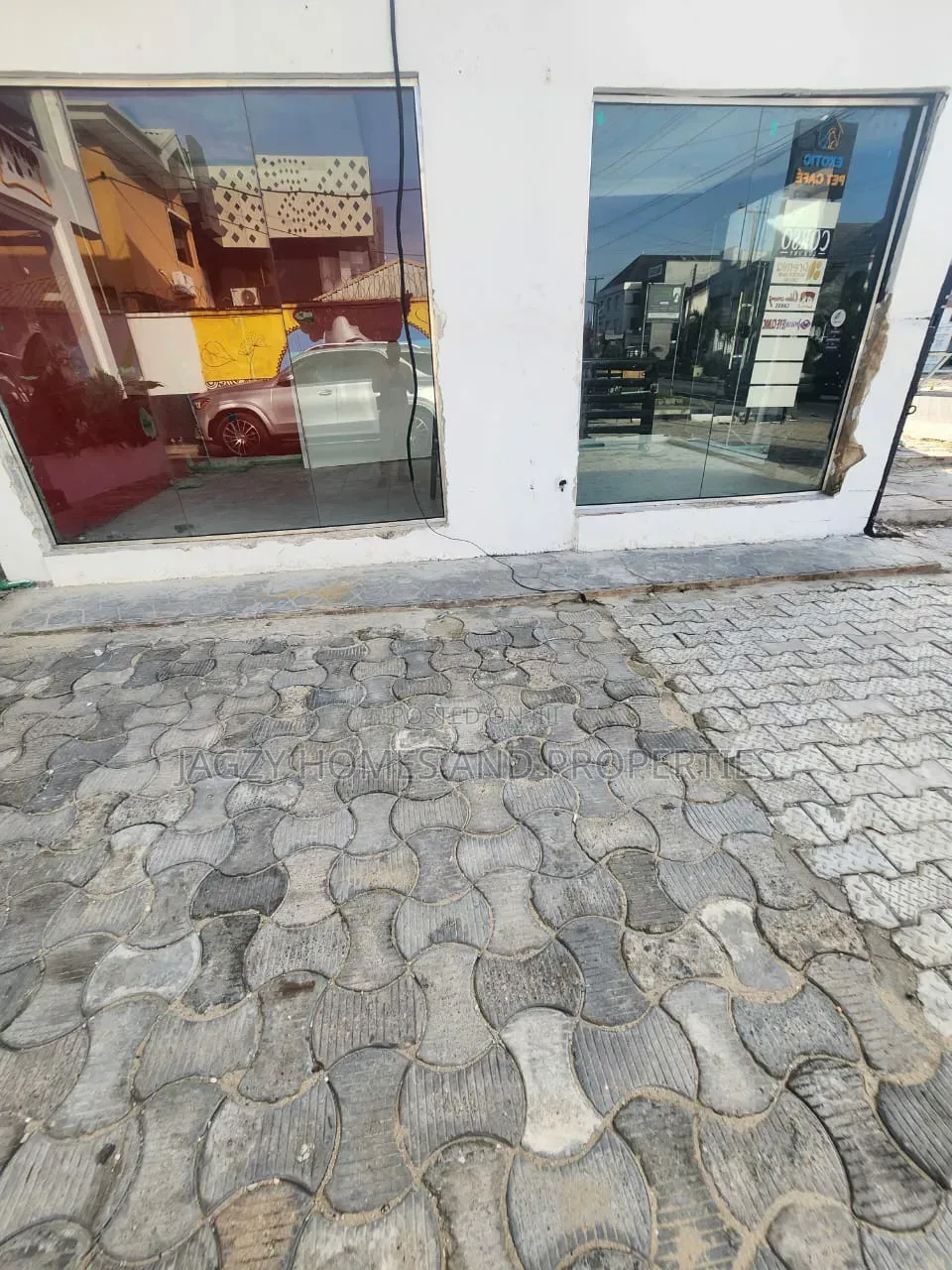 Perfect Shop Space in Lekki Phase 1
