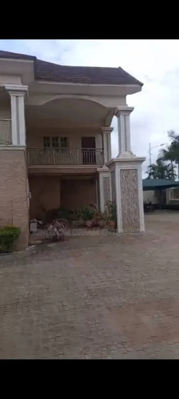 9bdrm House in Sun City Estate for sale