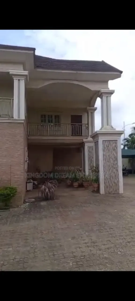 9bdrm House in Sun City Estate for sale