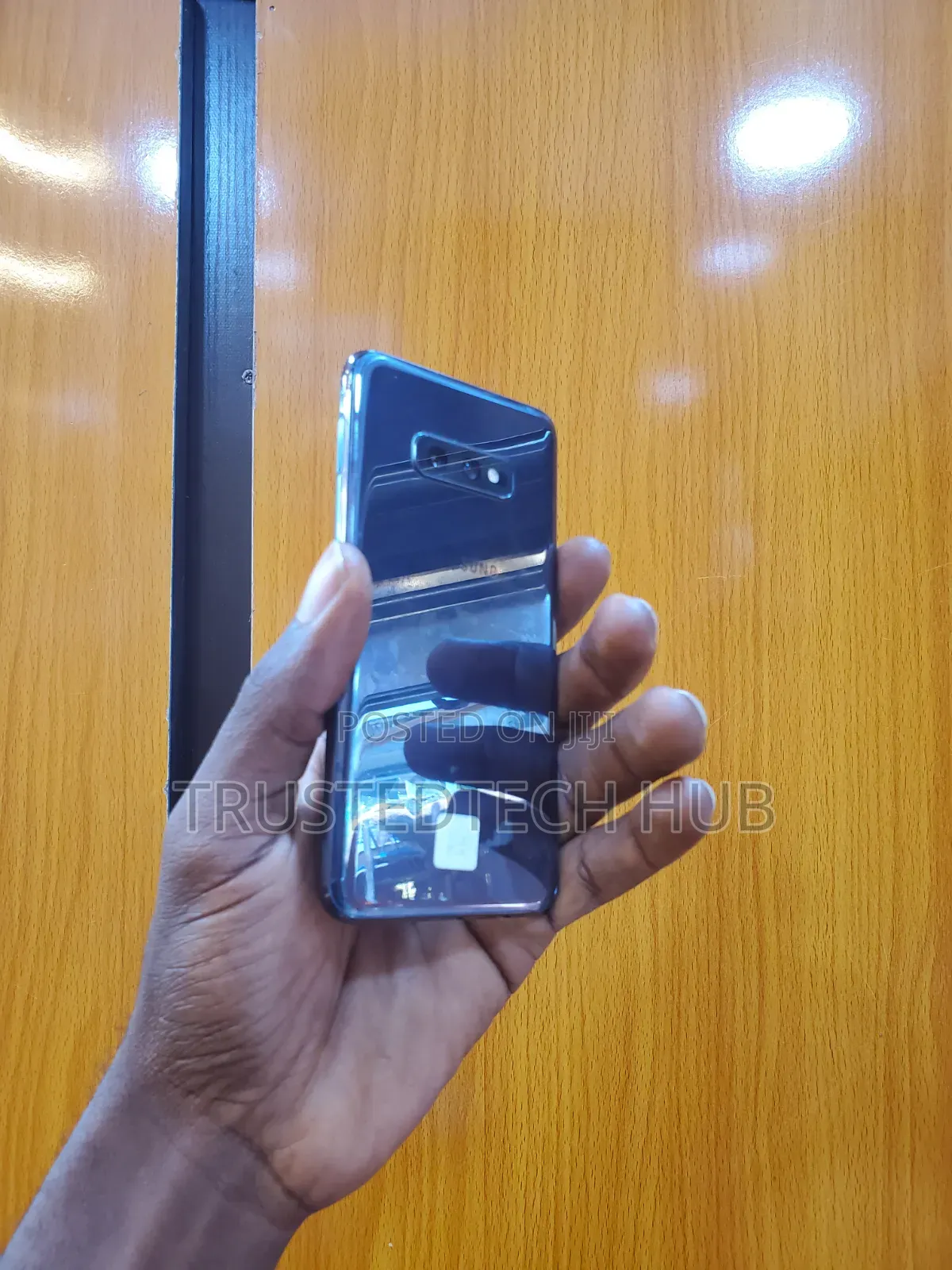 Samsung Galaxy S10e 128 GB Black