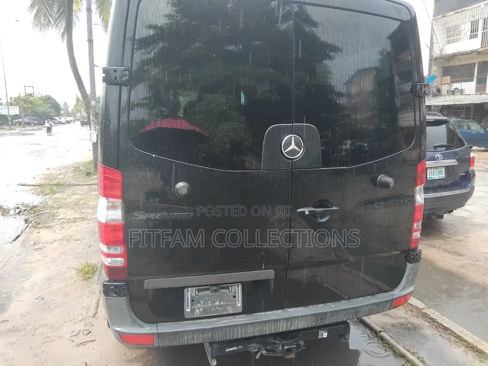 Mercedes-Benz Sprinter 2012 Black