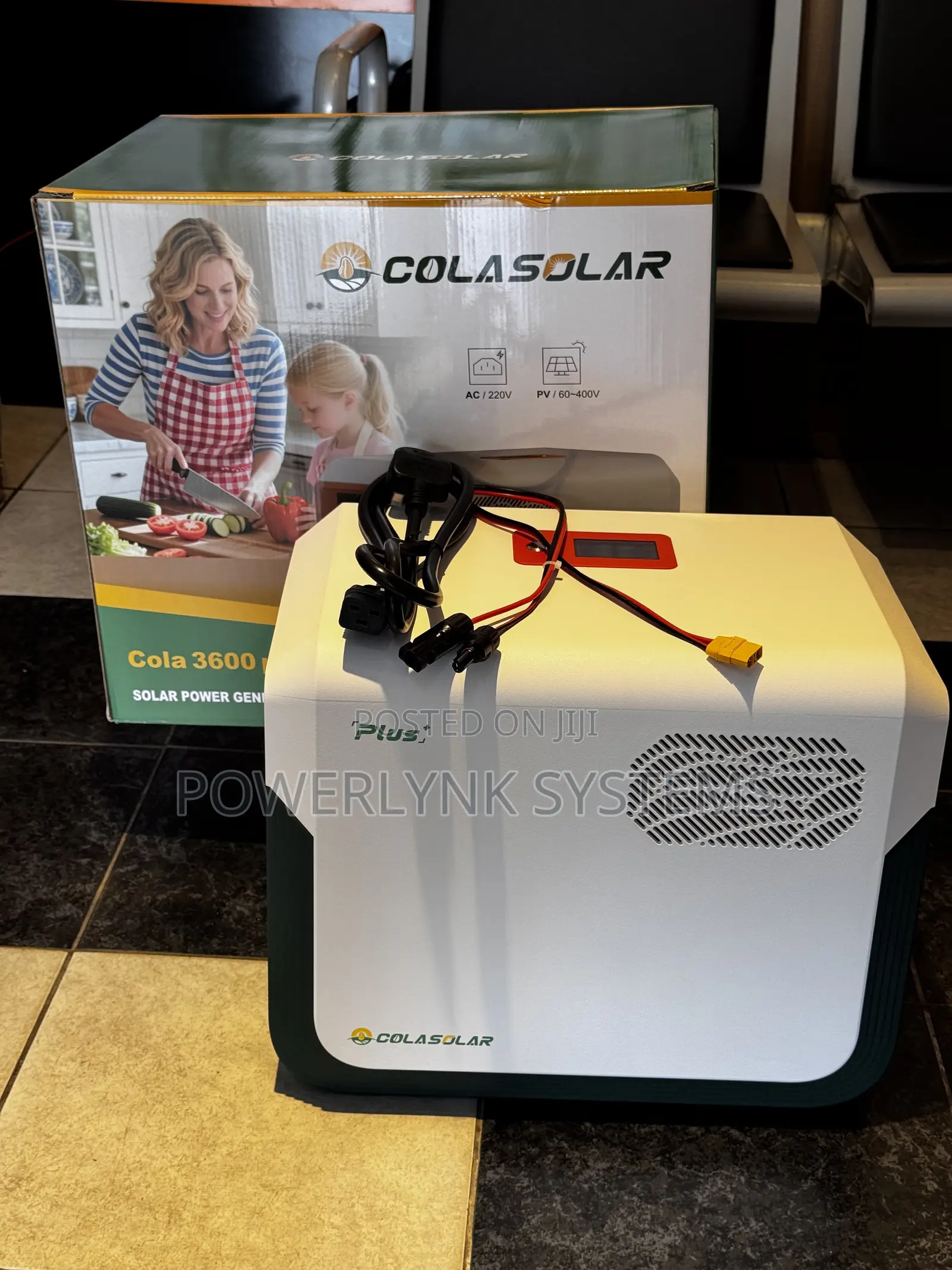 Cola Solar 3600 Plus Solar Generator