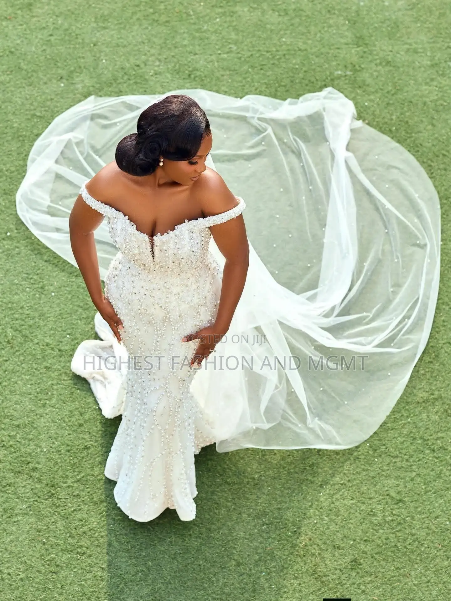 Premium Detachable Train Pearl Mermaid Wedding Dress