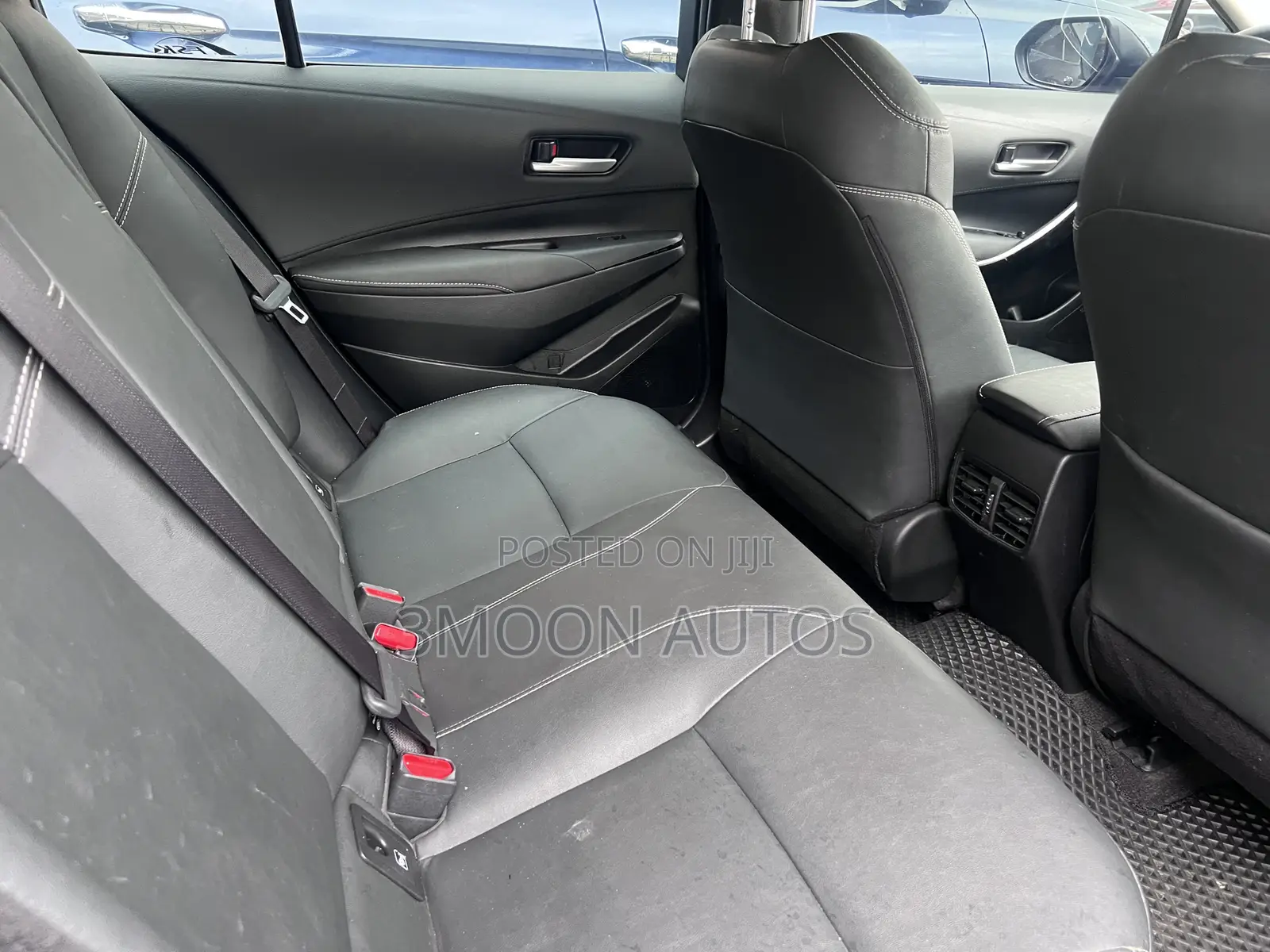 Toyota Corolla LE 2020 Gray