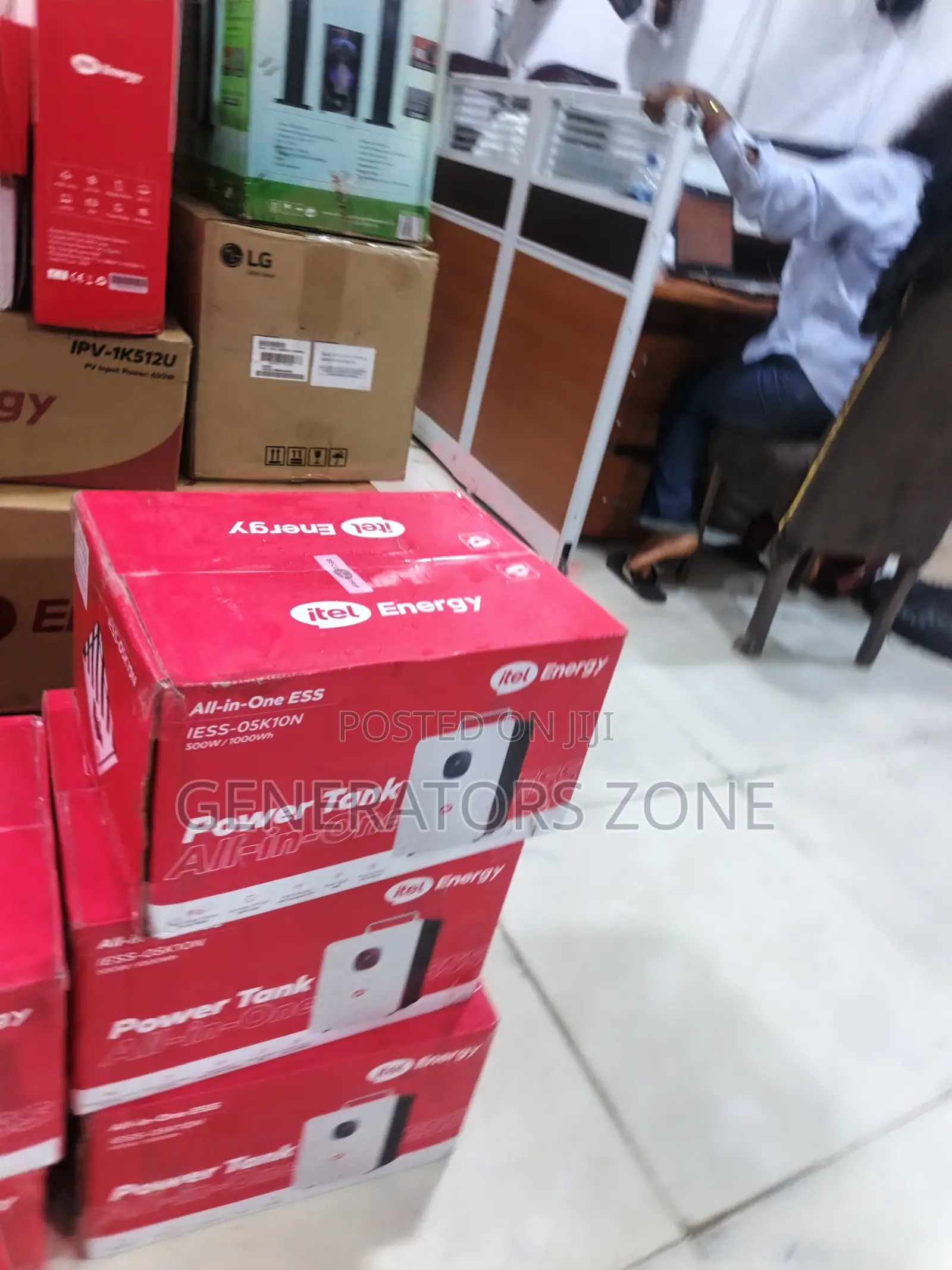 Itel Portable Power Tank 500w With 1000wh Battery