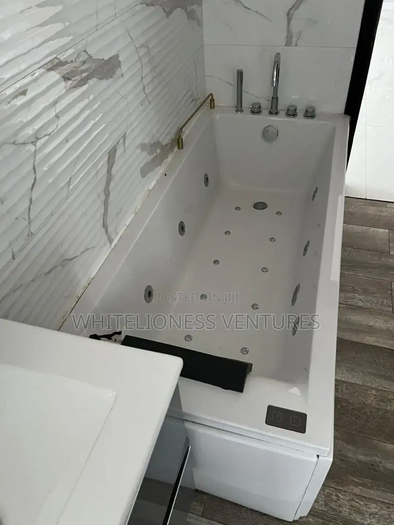 4bdrm Duplex in Behind Fara Park for sale