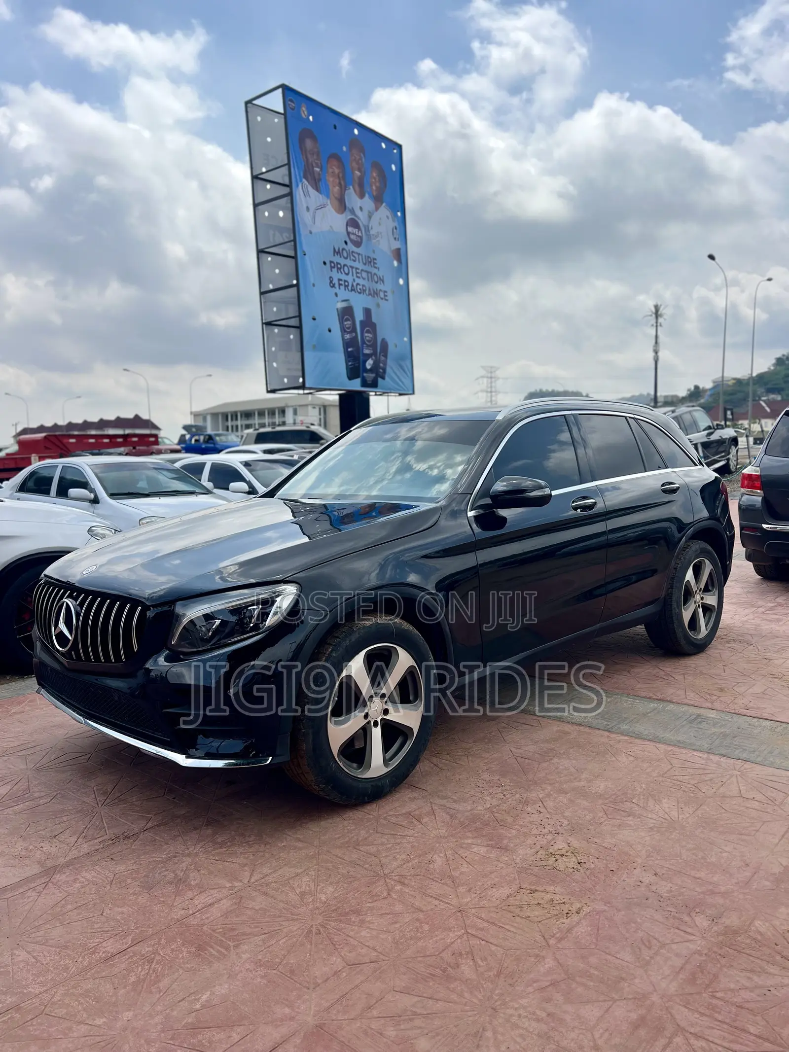 Mercedes-Benz GLC-Class 2017 Black