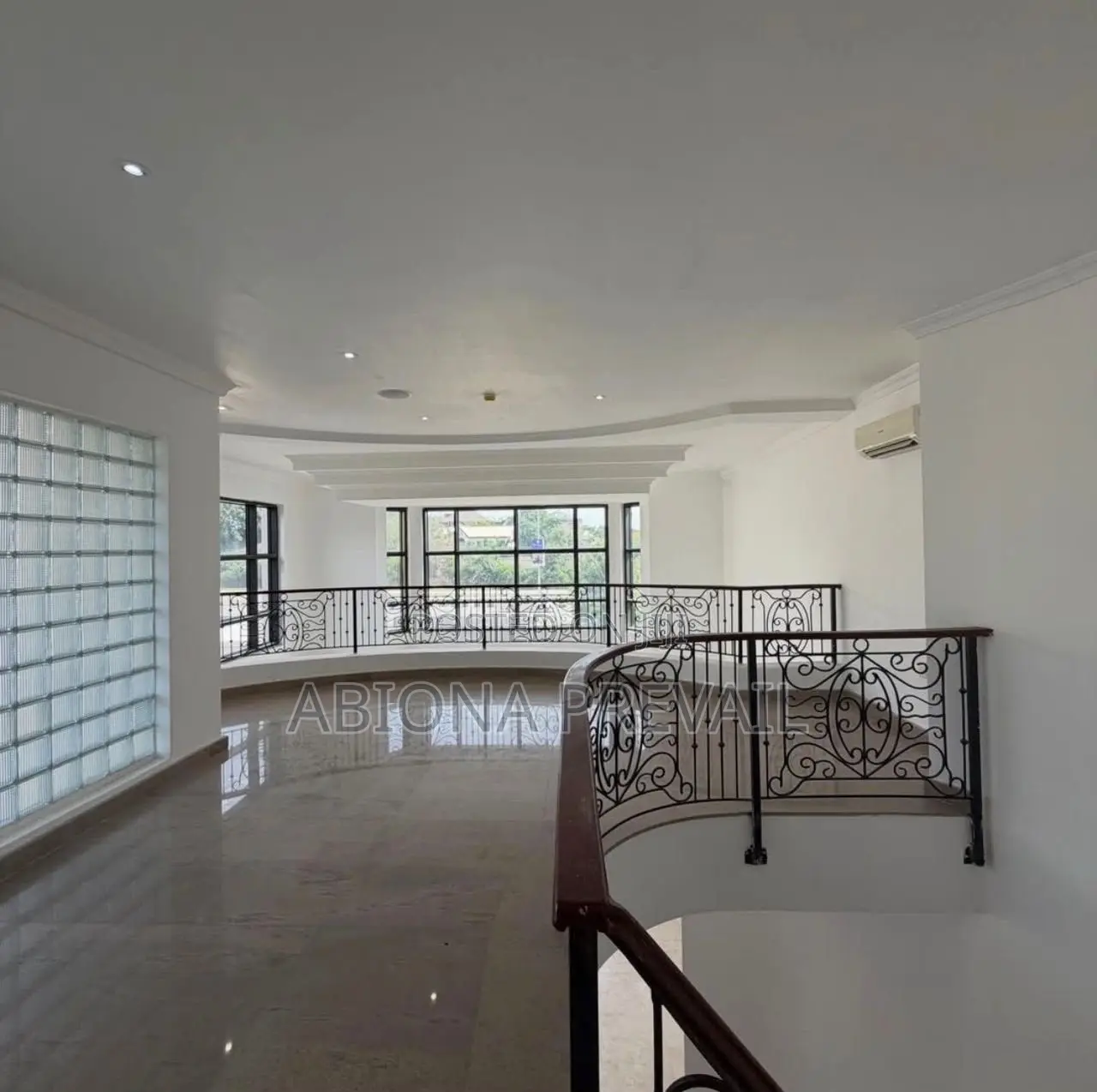 17bdrm Penthouse in Maitama District for sale