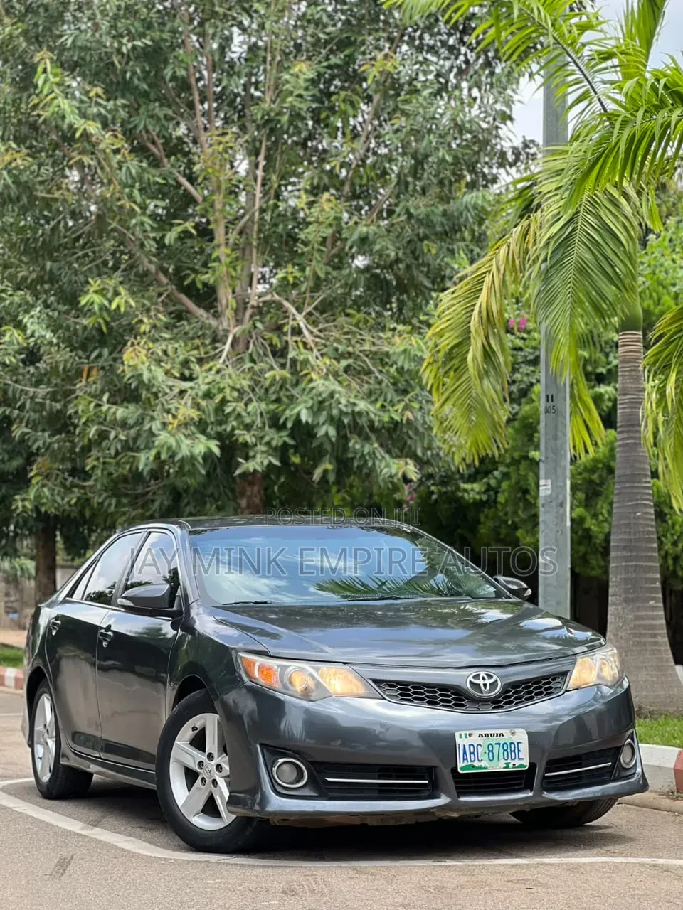 Toyota Camry 2012 Gray