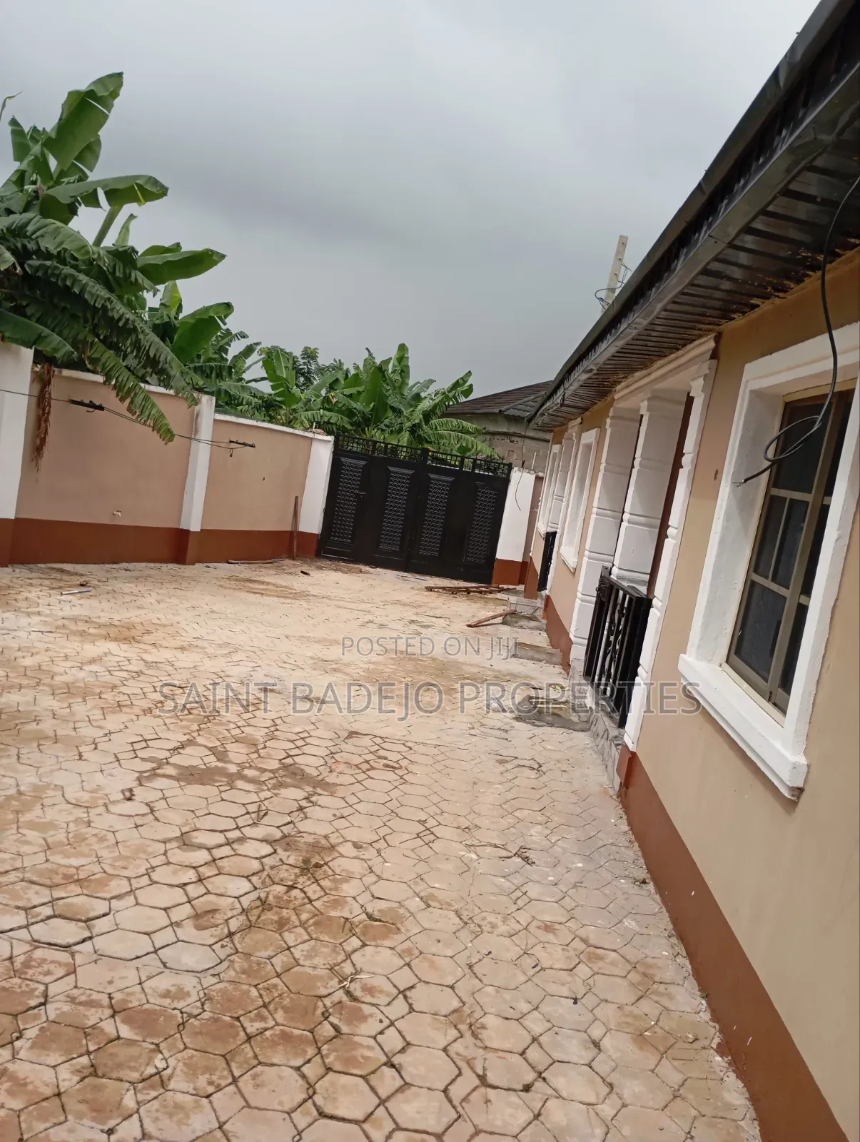 2bdrm Block of Flats in Vision Beach Estate., Gberigbe for rent