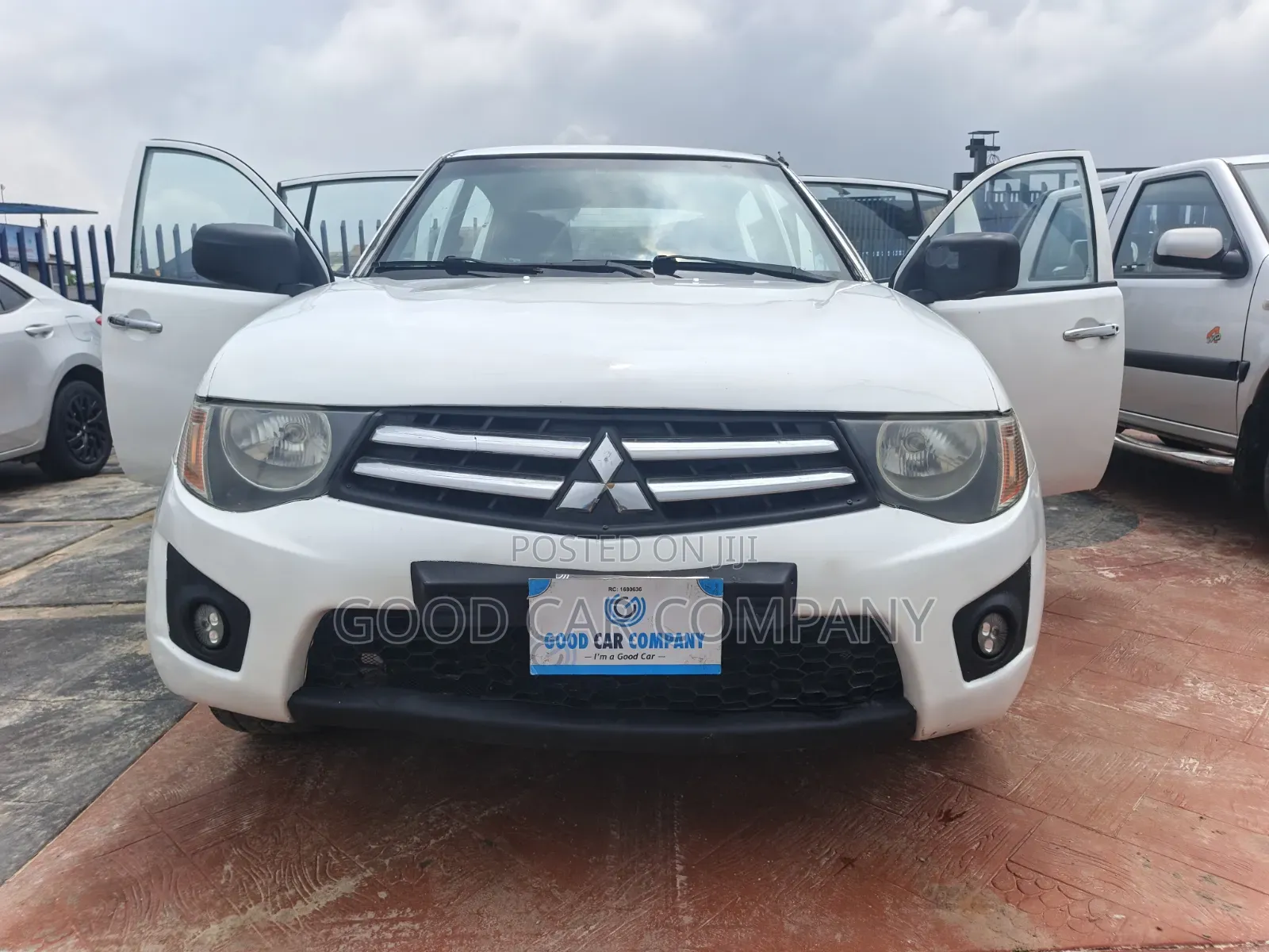 Mitsubishi L200 2015 White