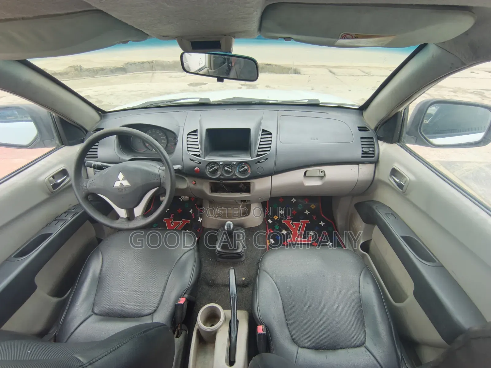 Mitsubishi L200 2015 White