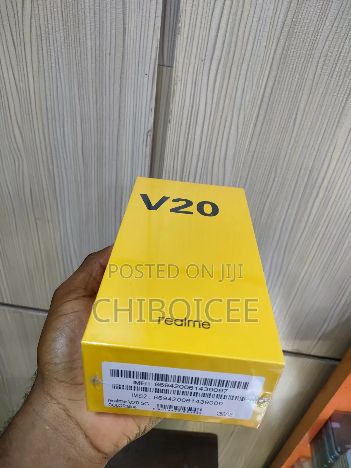 New Realme V20 128 GB
