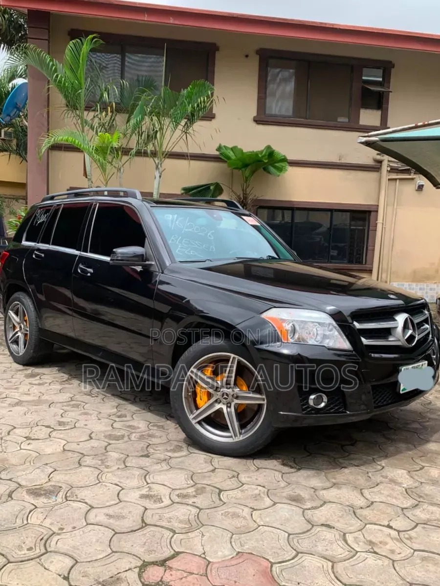 Mercedes-Benz GLK-Class 2011 Black